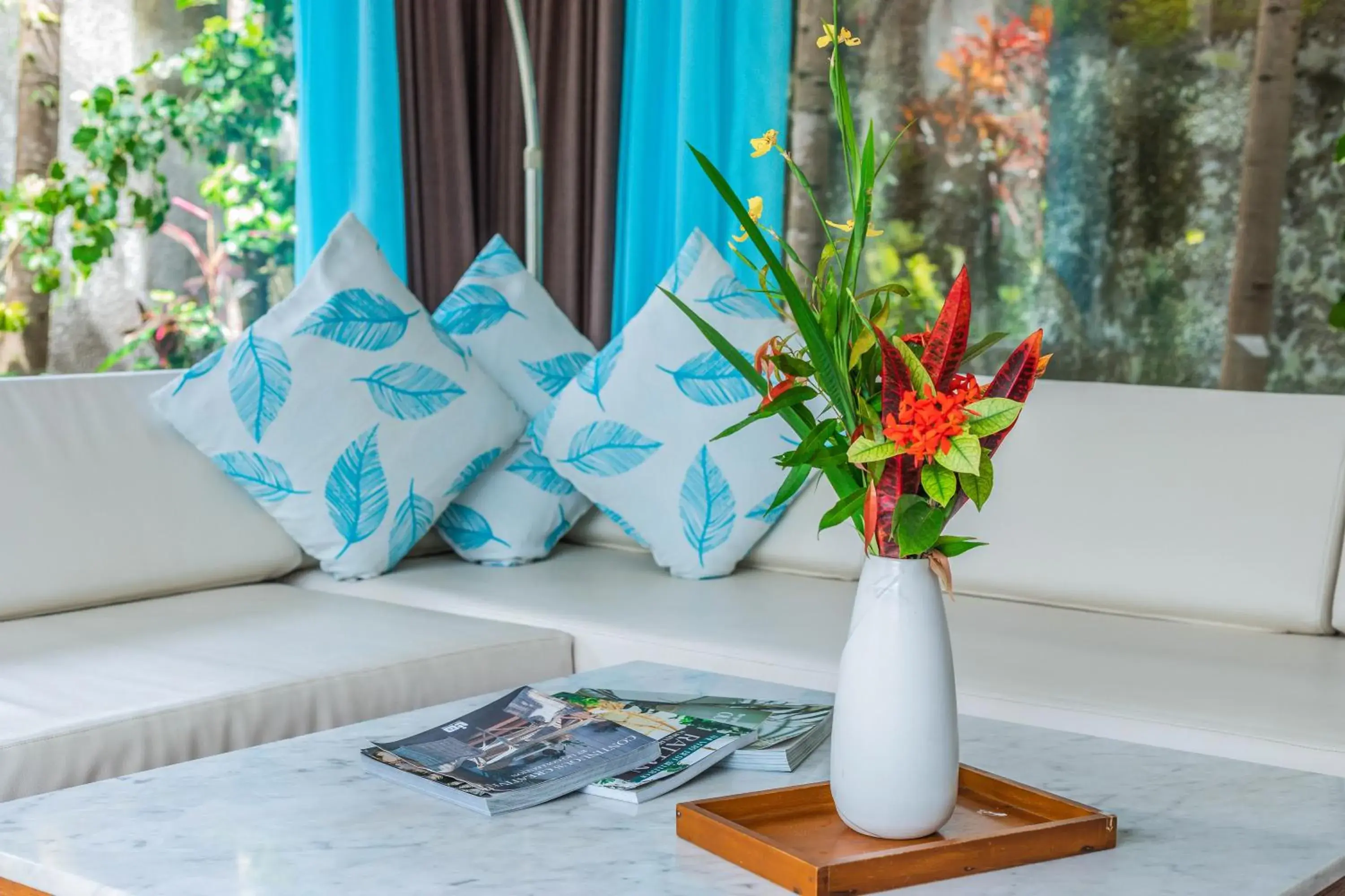 Living room in The Leaf Jimbaran Luxury Villas