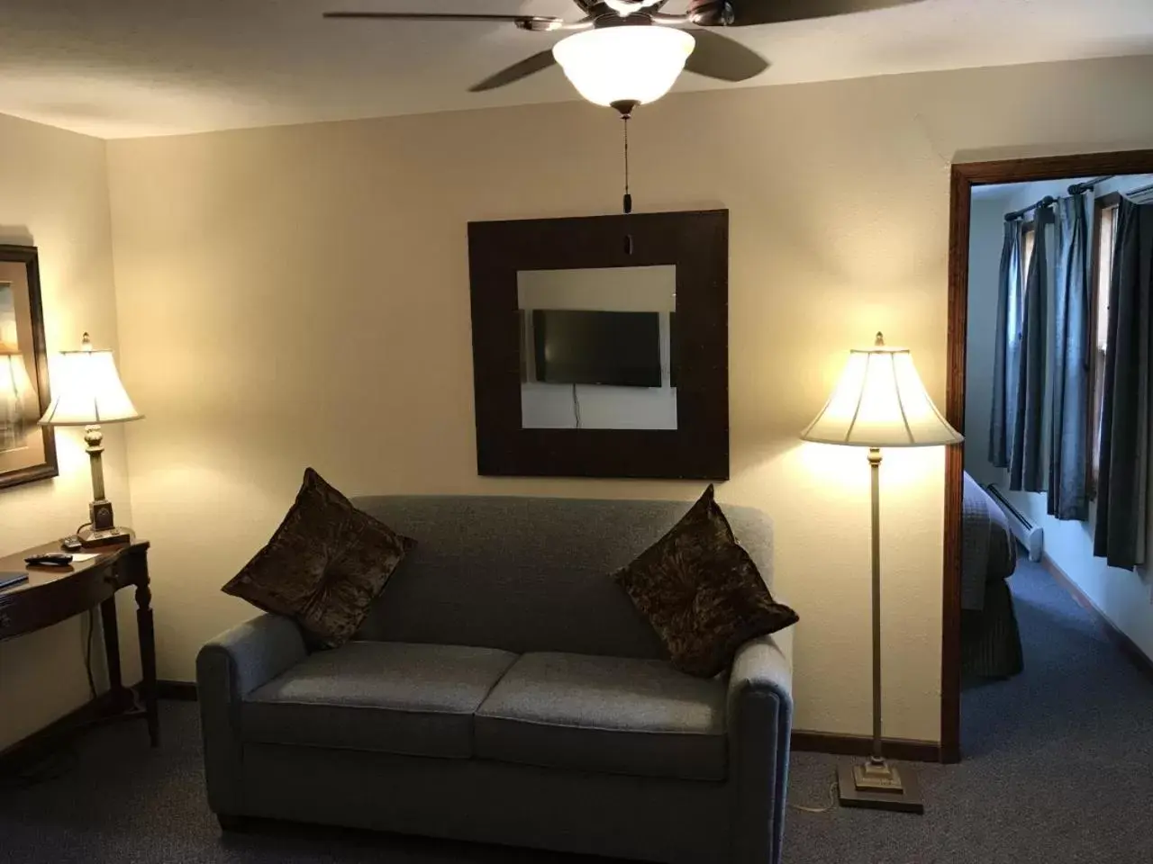 Living room, Seating Area in Woodfield Manor - A Sundance Vacations Property