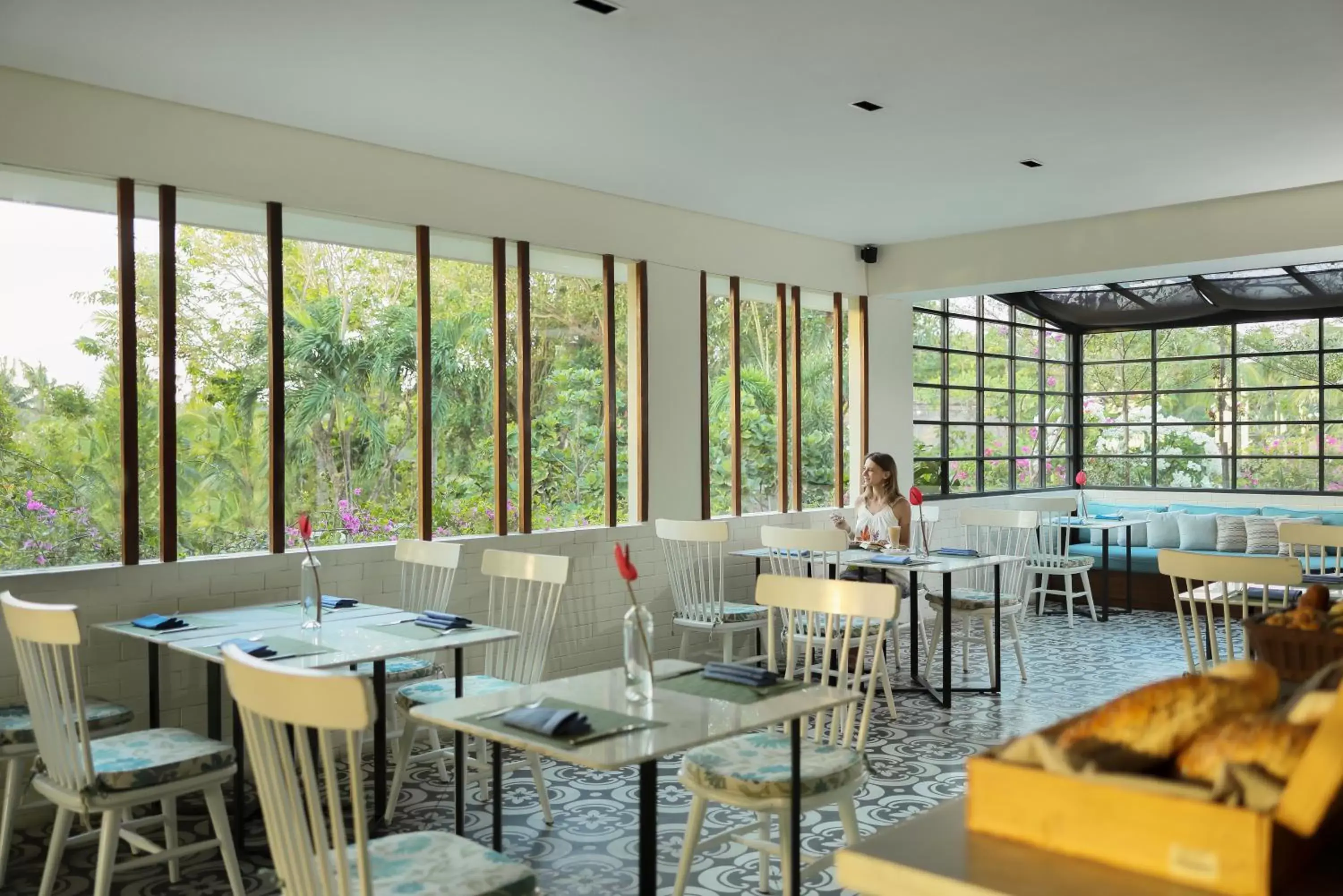 Restaurant/Places to Eat in Padma Resort Legian