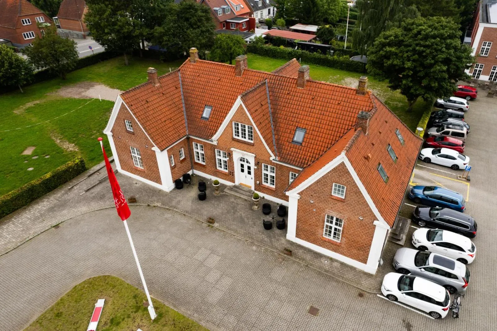 Property building in Milling Hotel Park