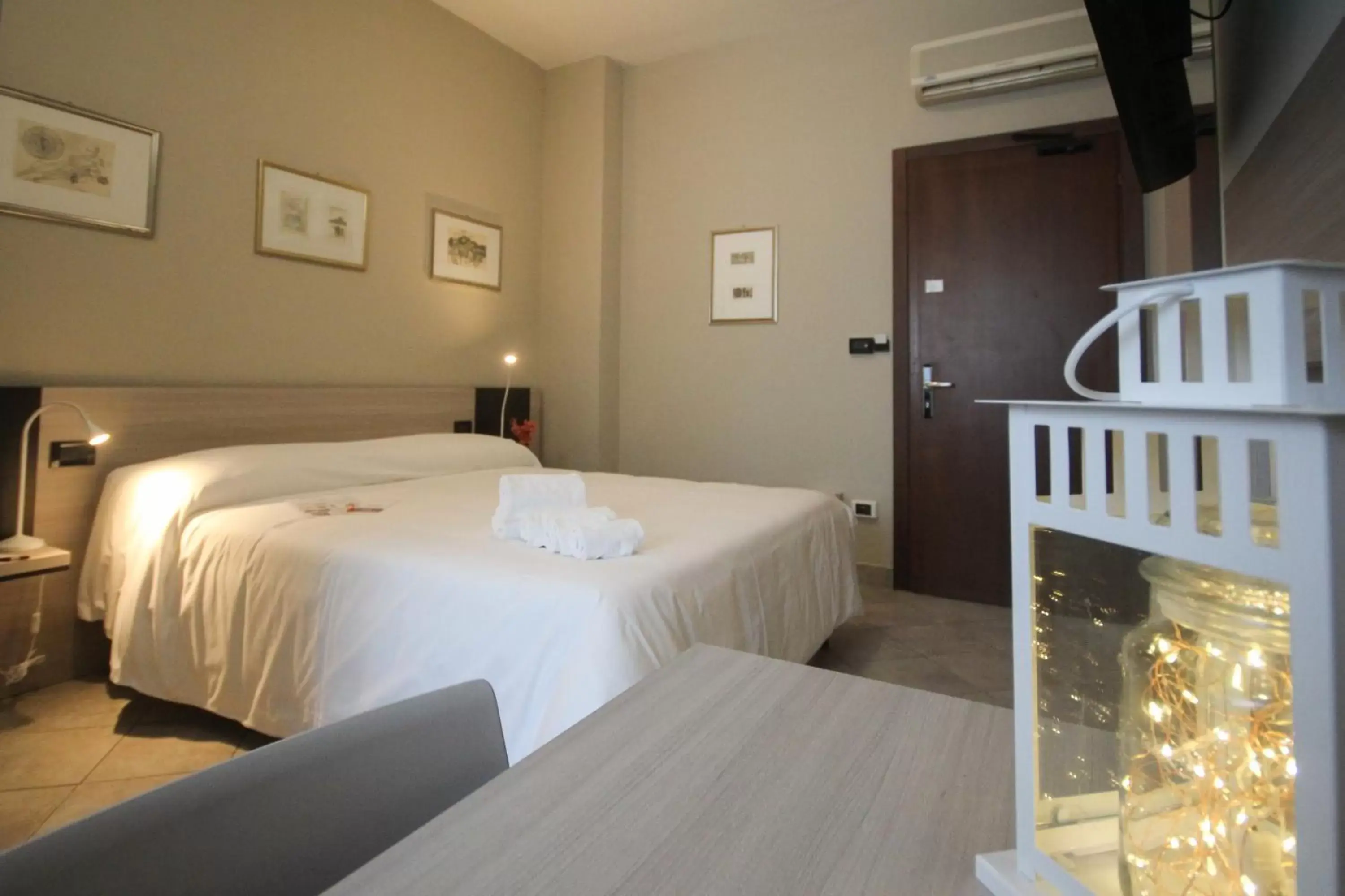 Bed in Hotel Gran Torino Bed in Hotel Gran Torino