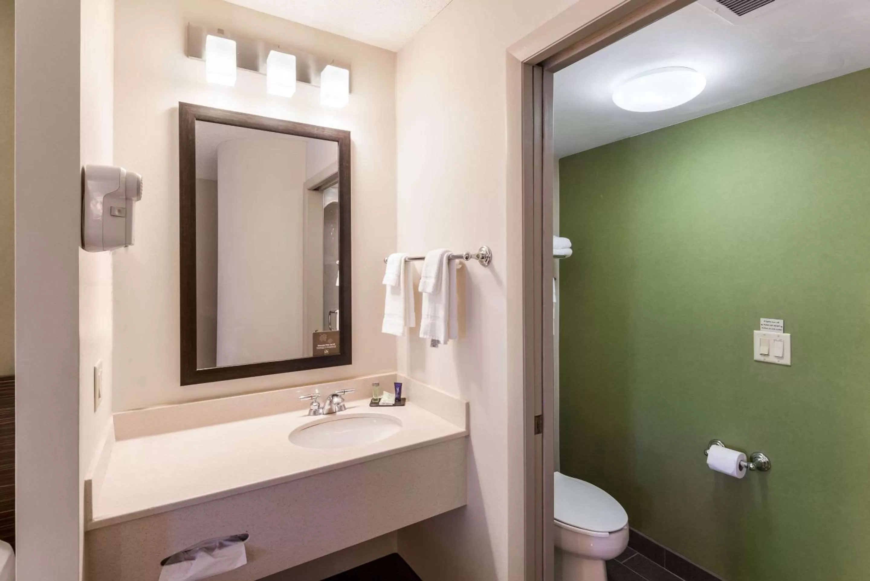 Bathroom in Sleep Inn & Suites Niantic North