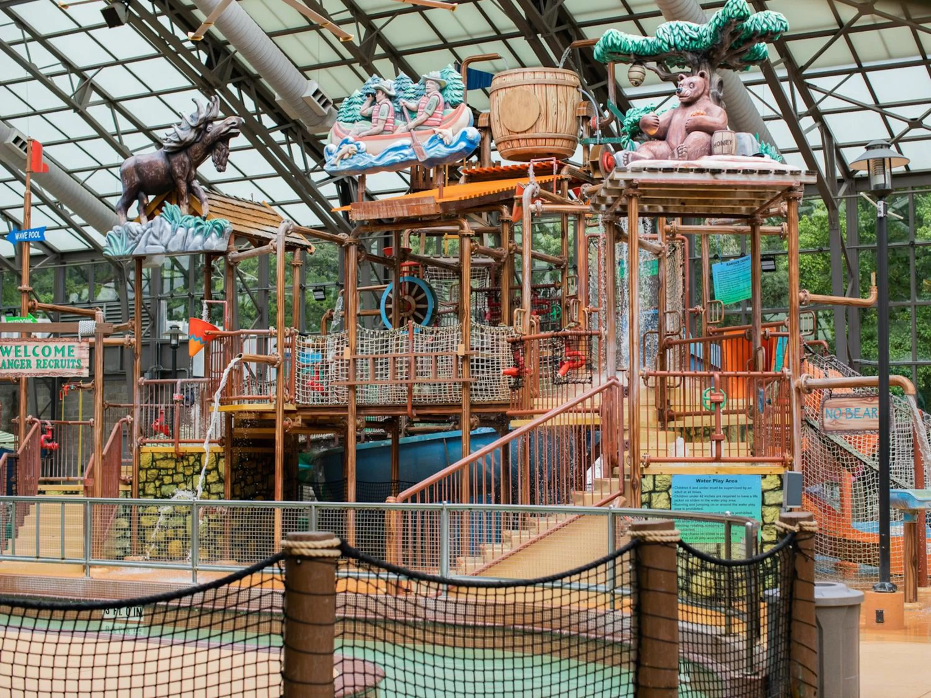 Swimming pool in Holiday Inn Club Vacations Villages Resort at Lake Palestine