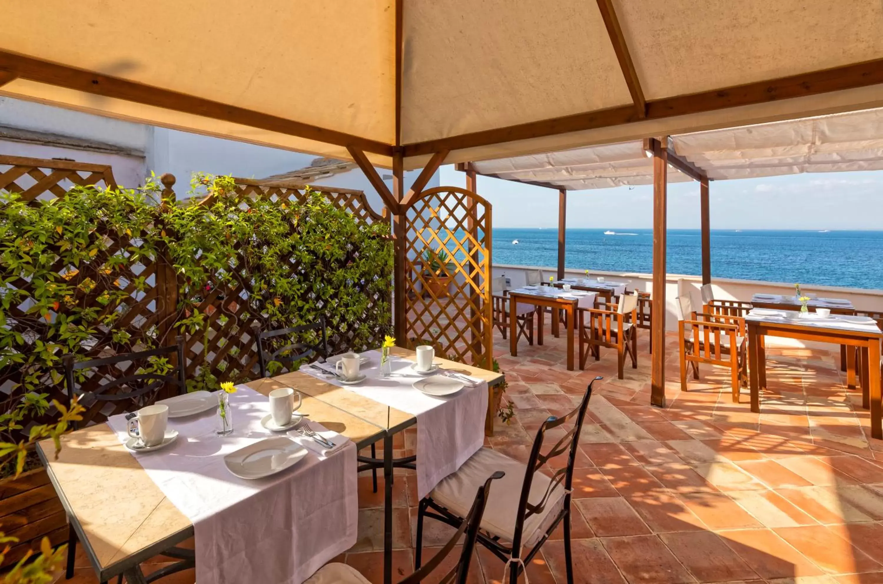 Balcony/Terrace, Restaurant/Places to Eat in Villa Lieta