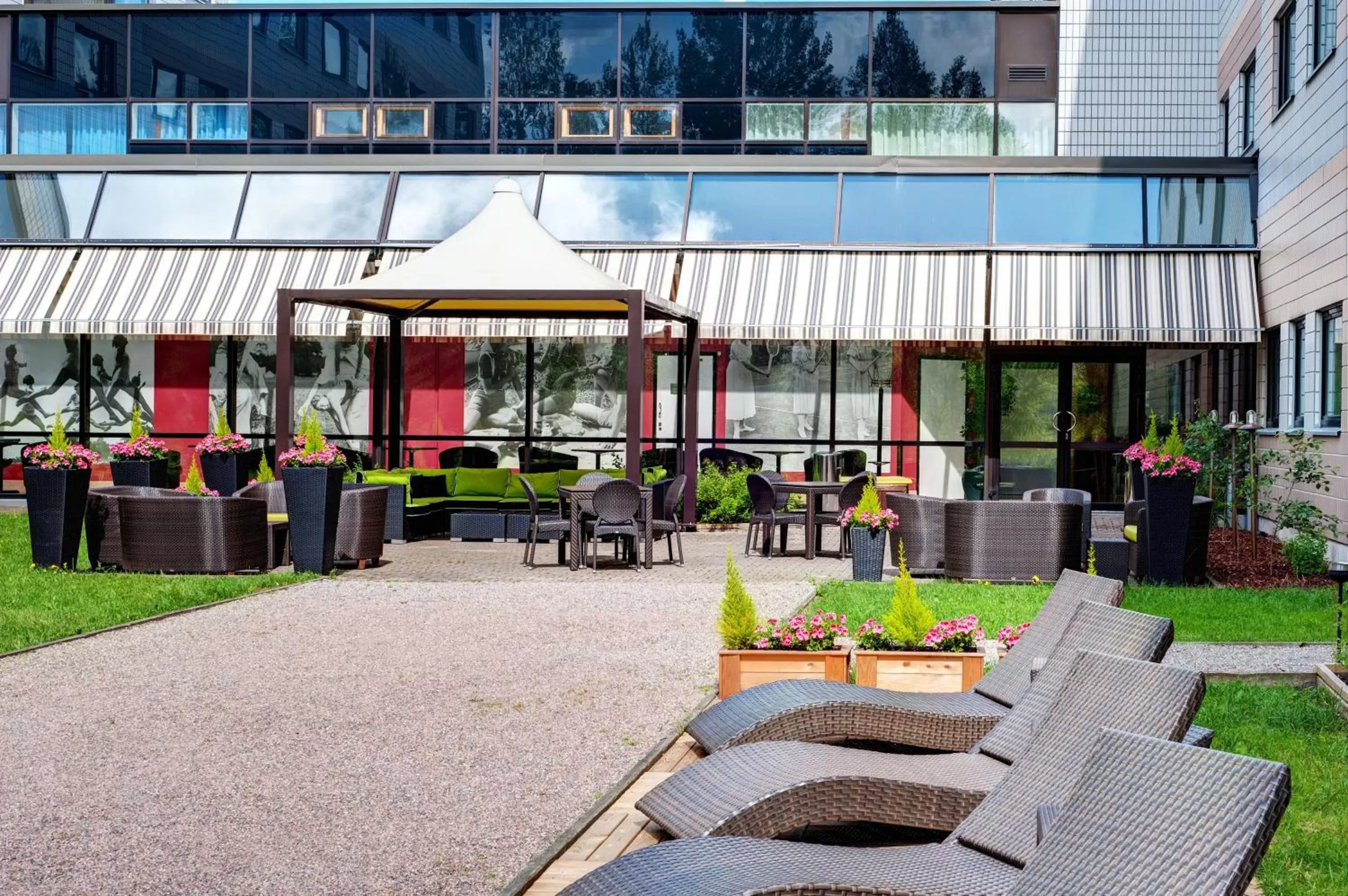 Other, Restaurant/Places to Eat in Holiday Inn Helsinki-Vantaa Airport, an IHG Hotel