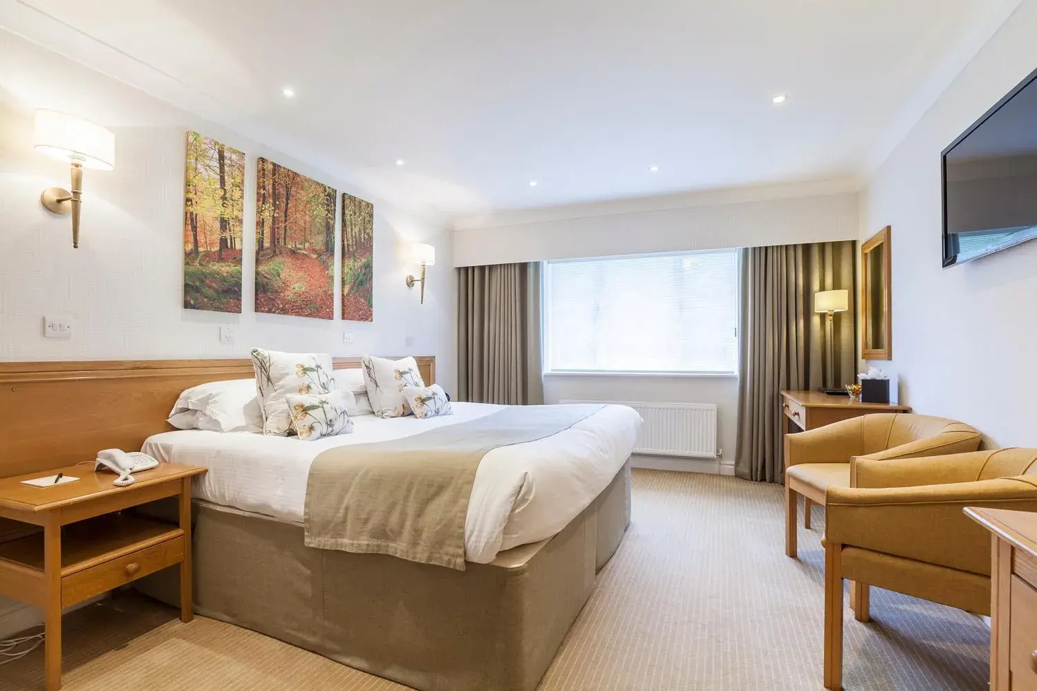 Bedroom in Cragwood Country House Hotel