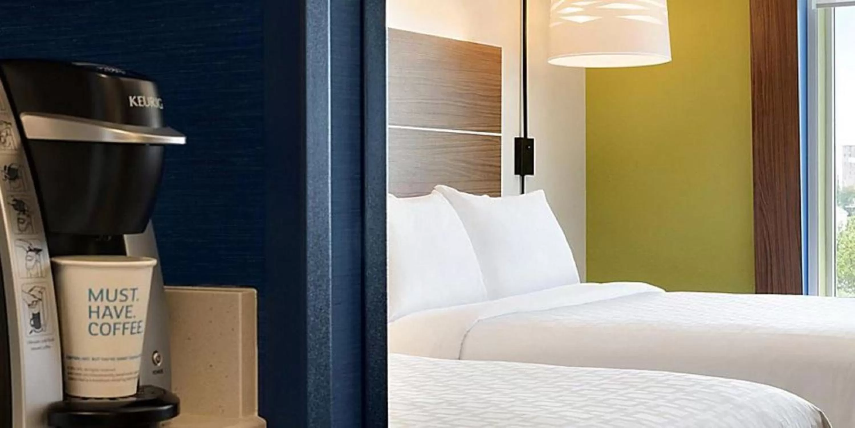 Bed in Holiday Inn Express & Suites - Savannah W - Chatham Parkway by IHG