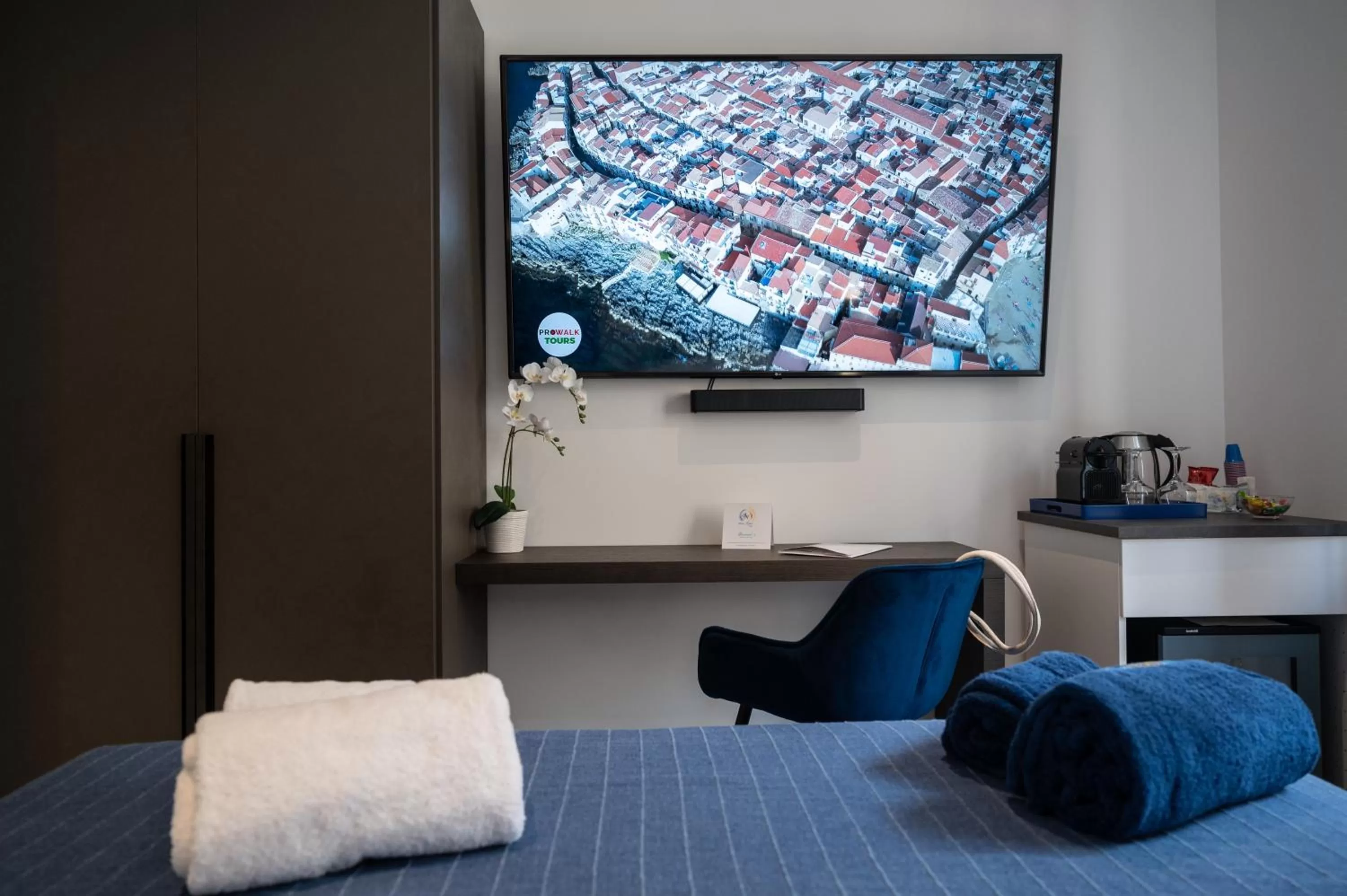 Bedroom, Bed in BM SUITES CEFALU