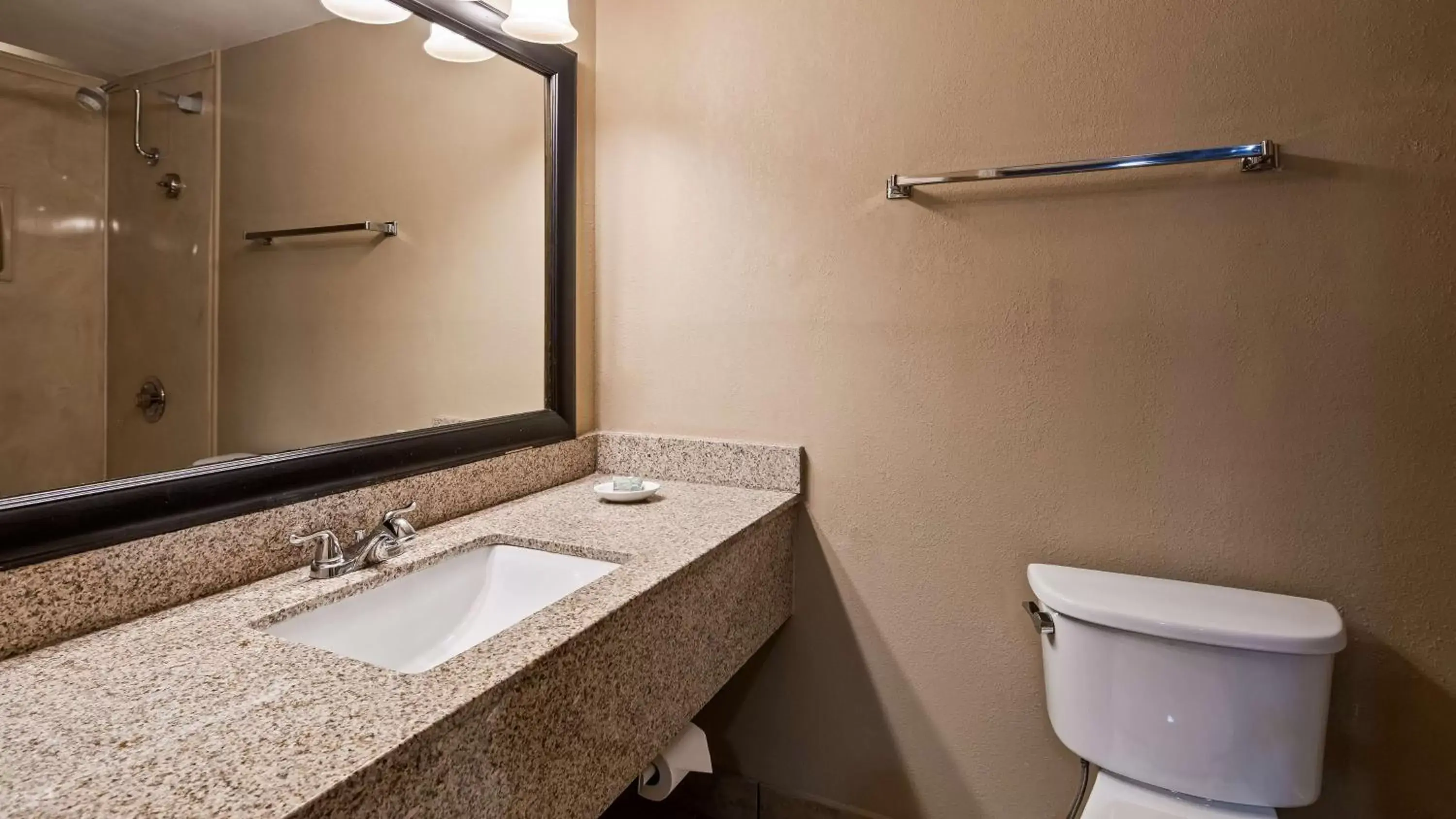 Bathroom in Best Western Greenfield Inn