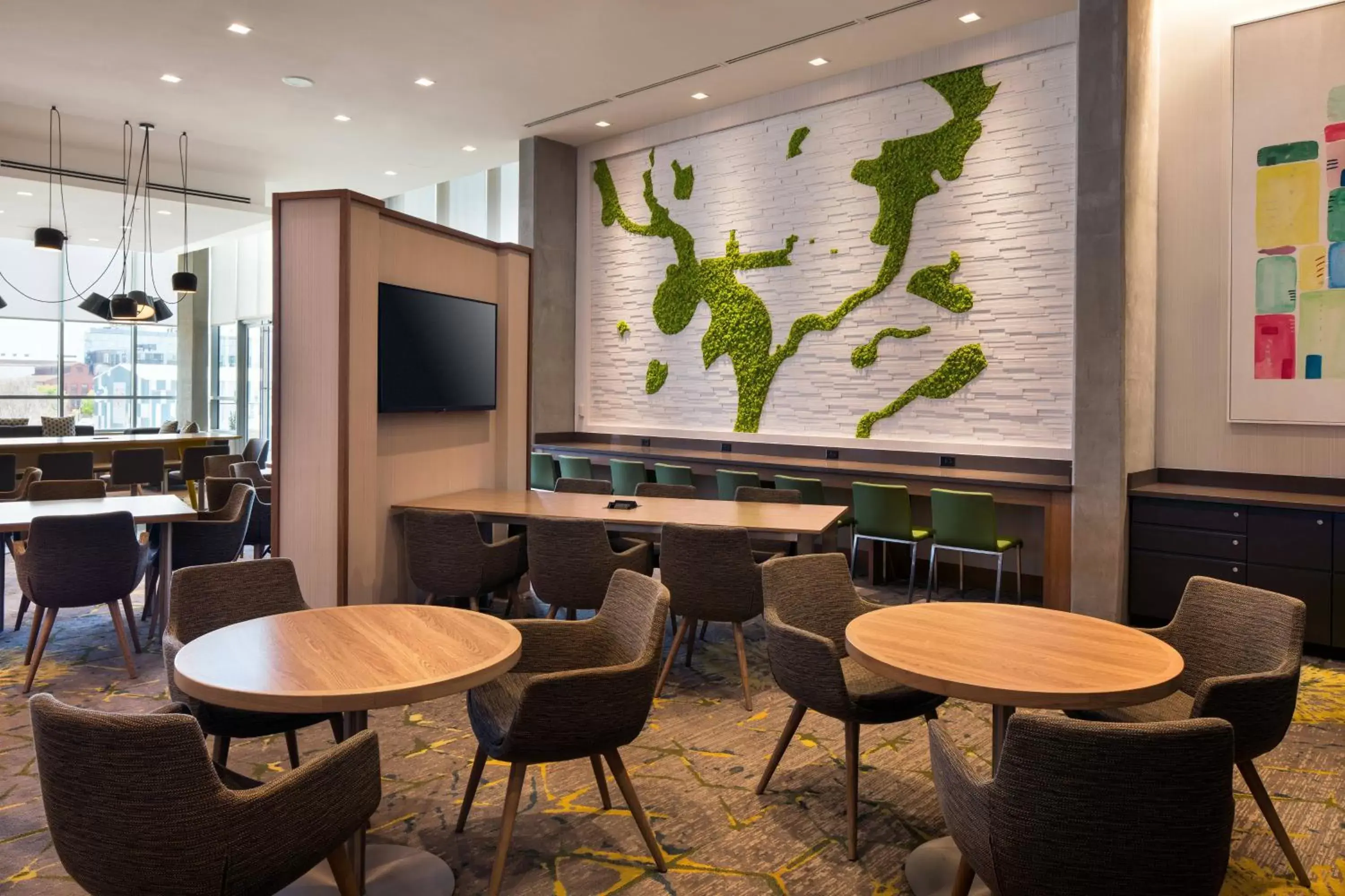 Breakfast, Lounge/Bar in Residence Inn Washington Capitol Hill/Navy Yard