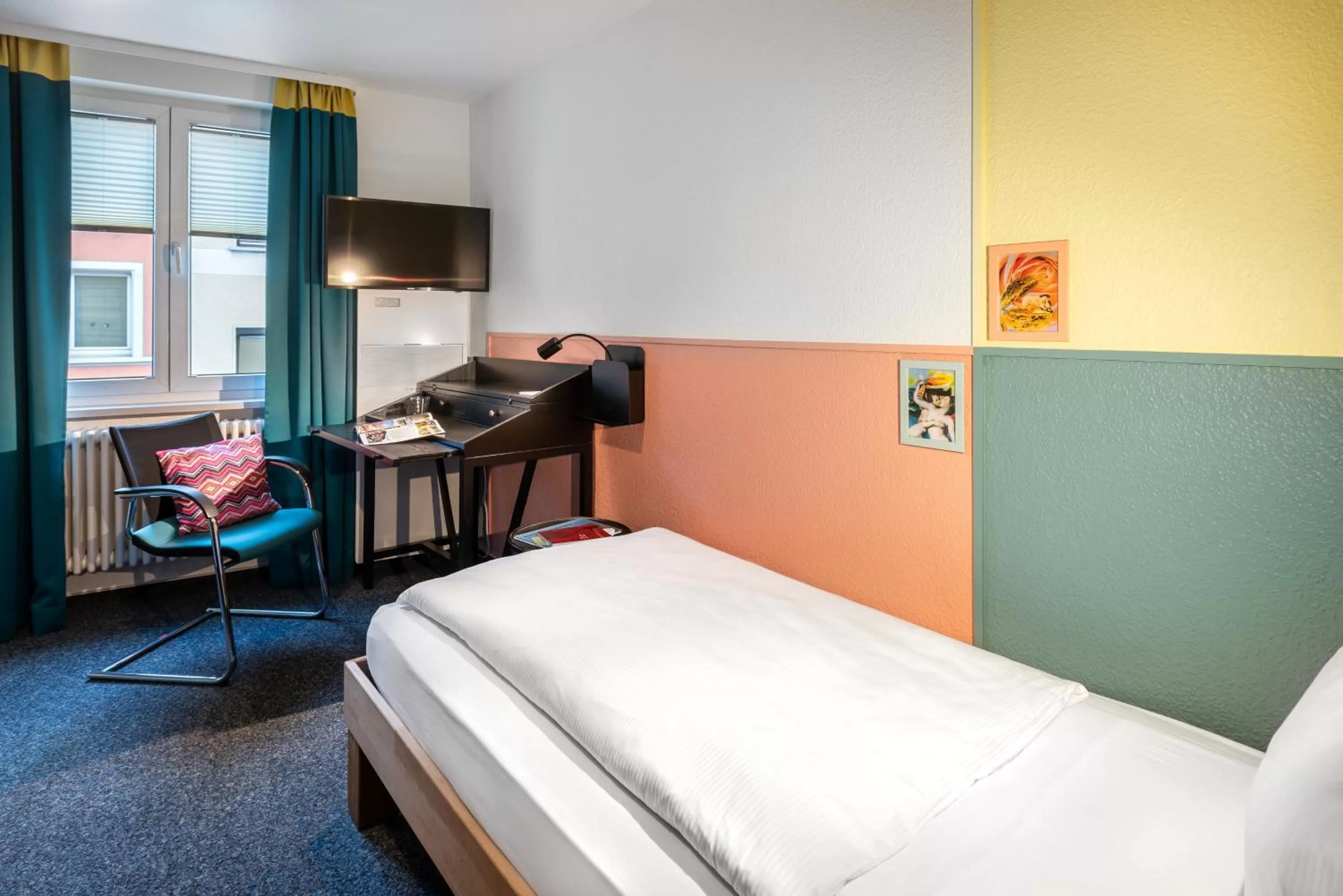 Bed in Vier Jahreszeiten