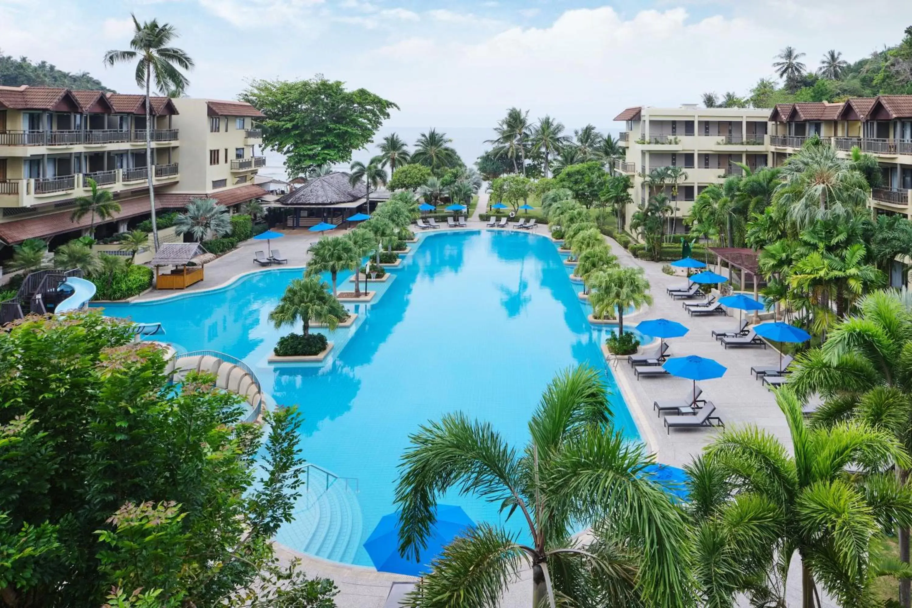 Swimming pool, Pool View in Phuket Marriott Resort & Spa, Merlin Beach