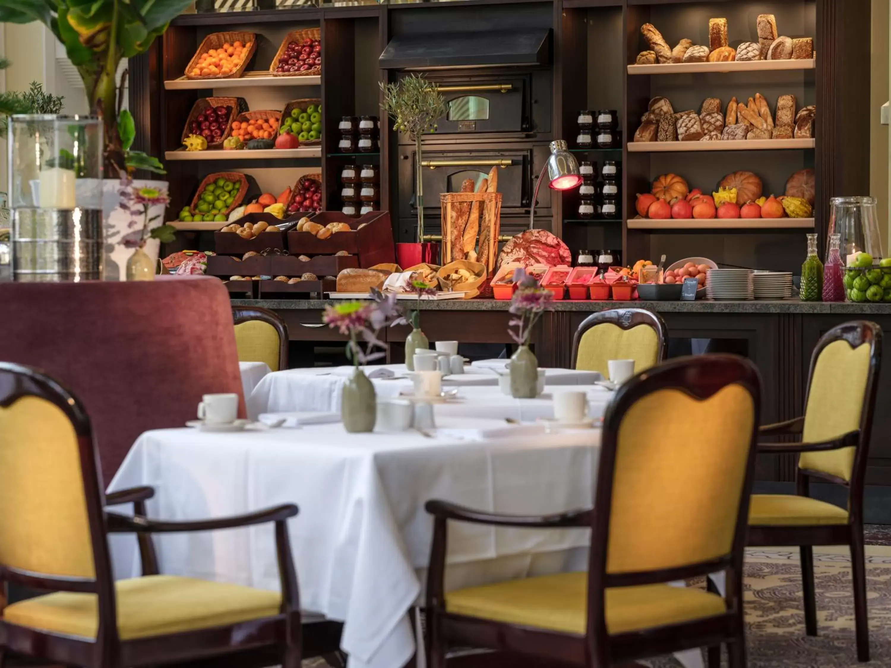 Buffet breakfast, Restaurant/Places to Eat in Parkhotel Bremen – ein Mitglied der Hommage Luxury Hotels Collection