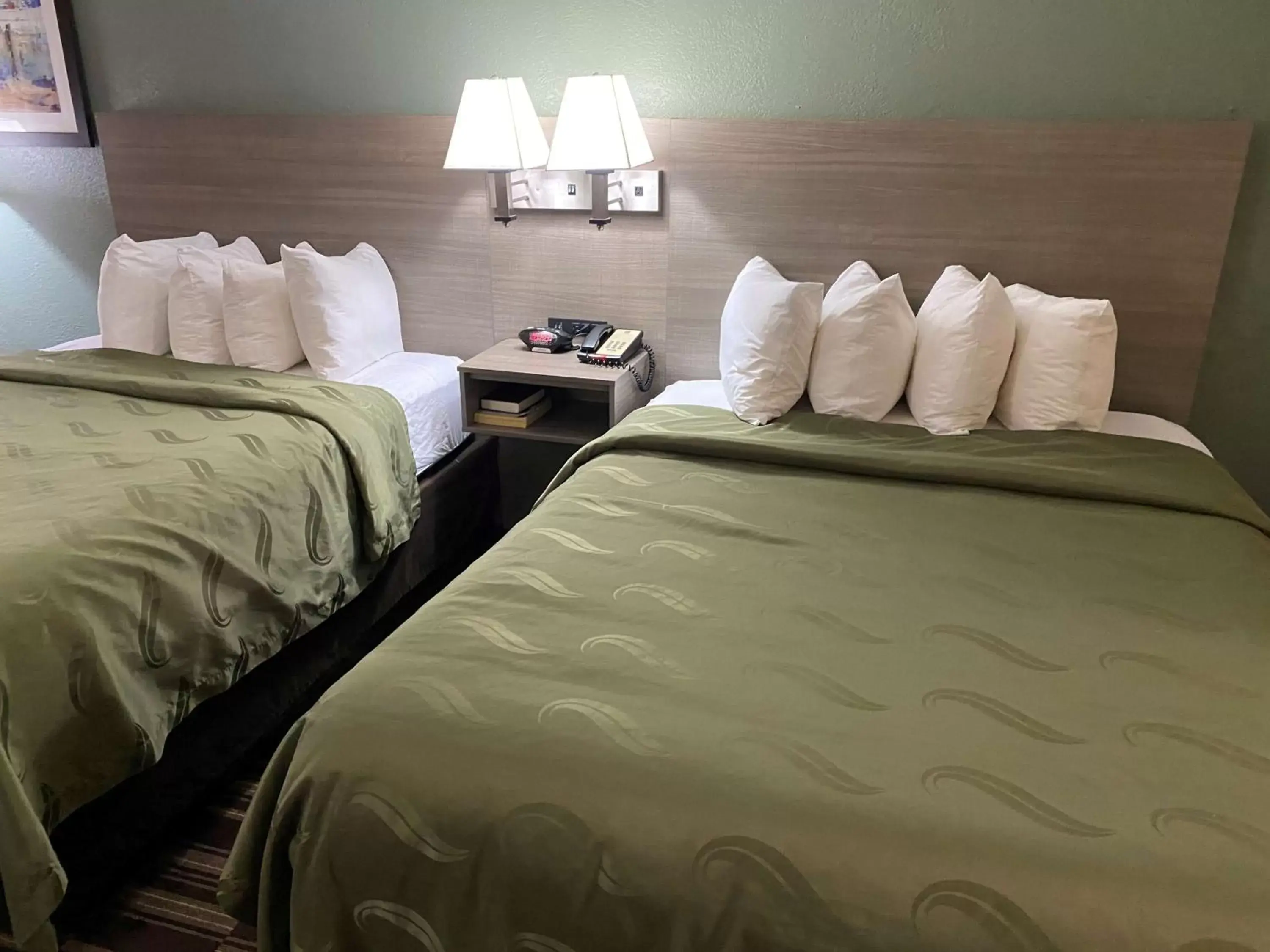 Photo of the whole room, Bed in SureStay Hotel by Best Western Fort Pierce