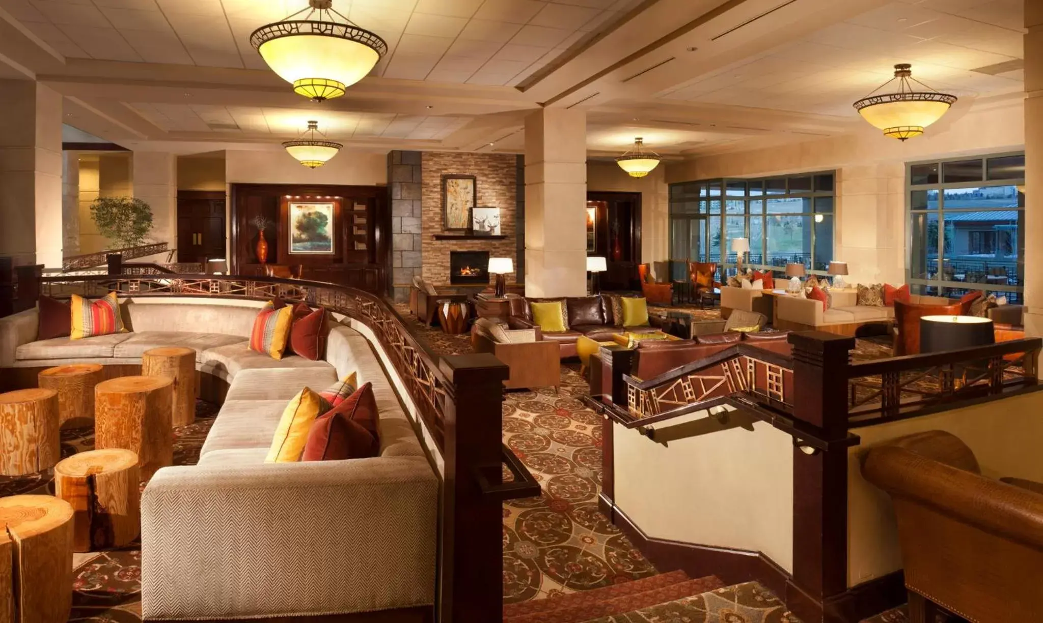 Lobby or reception, Restaurant/Places to Eat in Omni Interlocken Hotel