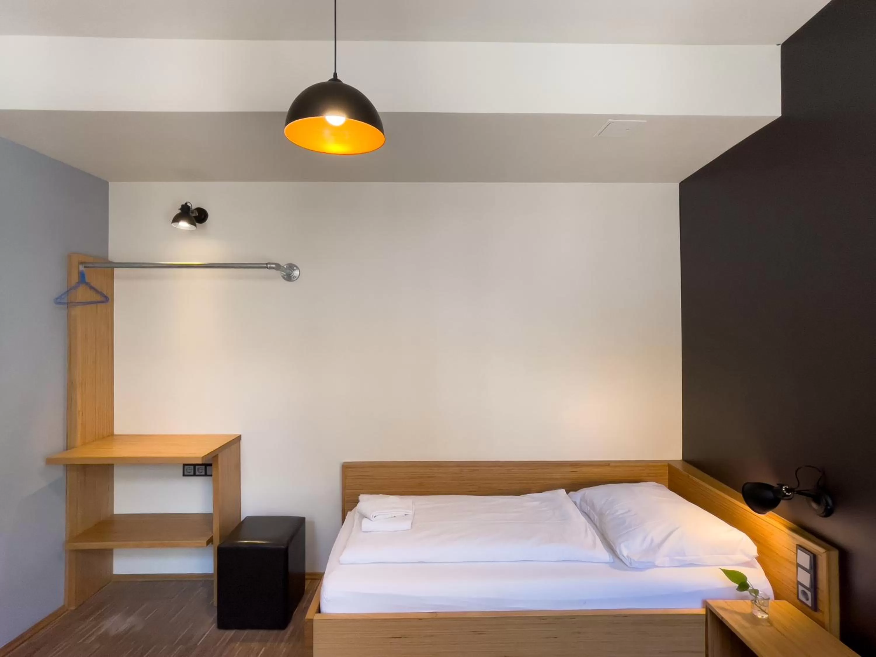 Photo of the whole room, Bed in Five Elements Hostel Leipzig