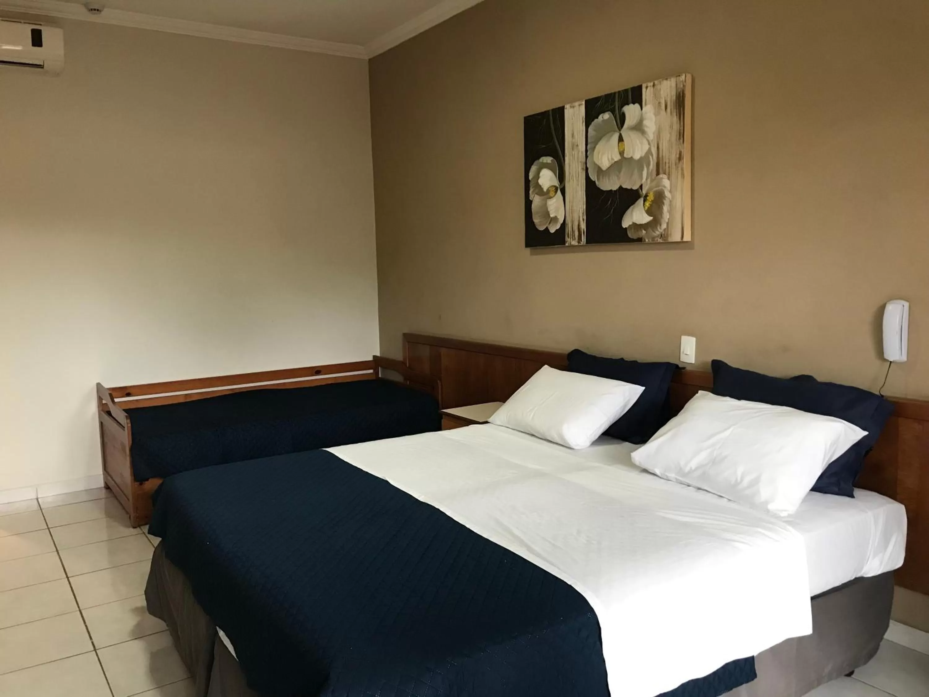 Bed in Riviera de São Lourenço - Amarilis 302