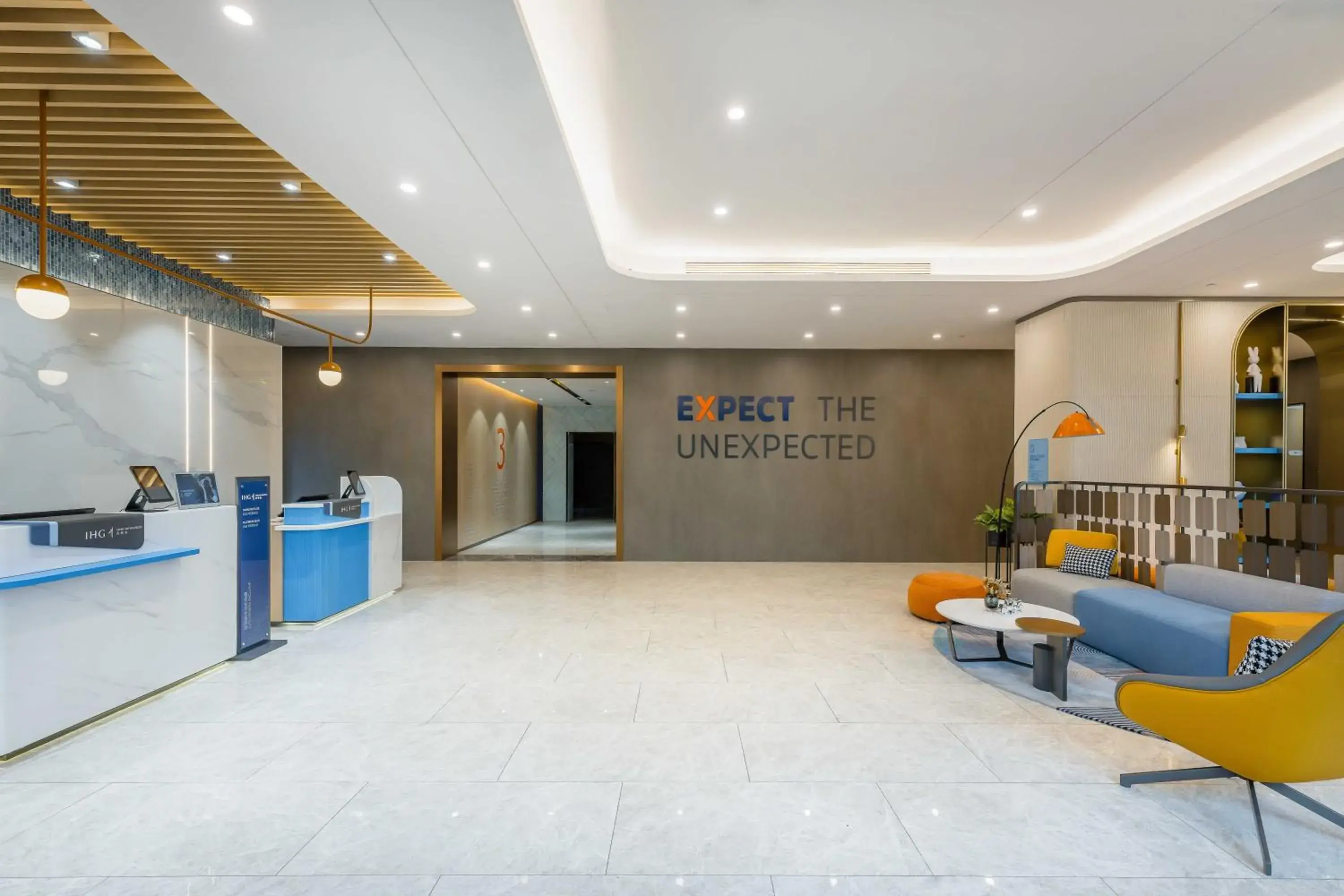 Lobby or reception, Lobby/Reception in Holiday Inn Express Jiangmen East Station, an IHG Hotel