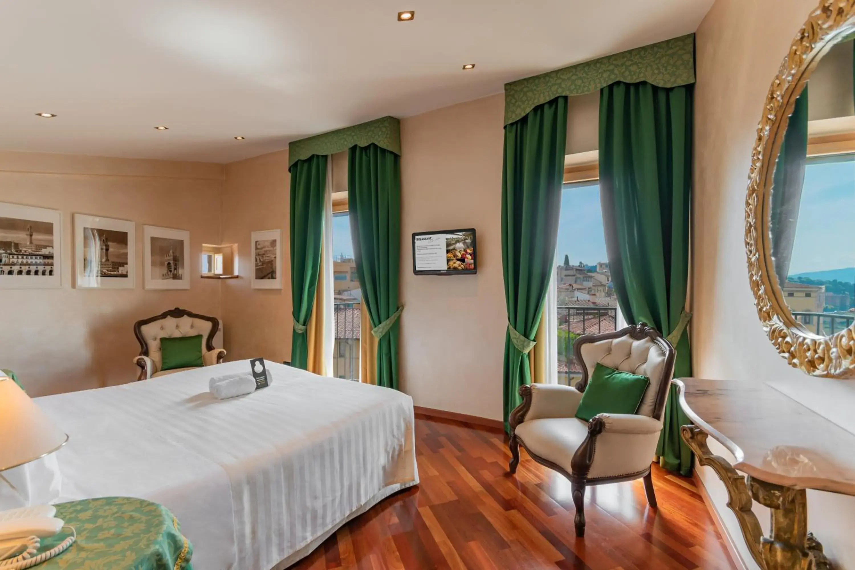 Bedroom in B&B Hotel Firenze Pitti Palace al Ponte Vecchio