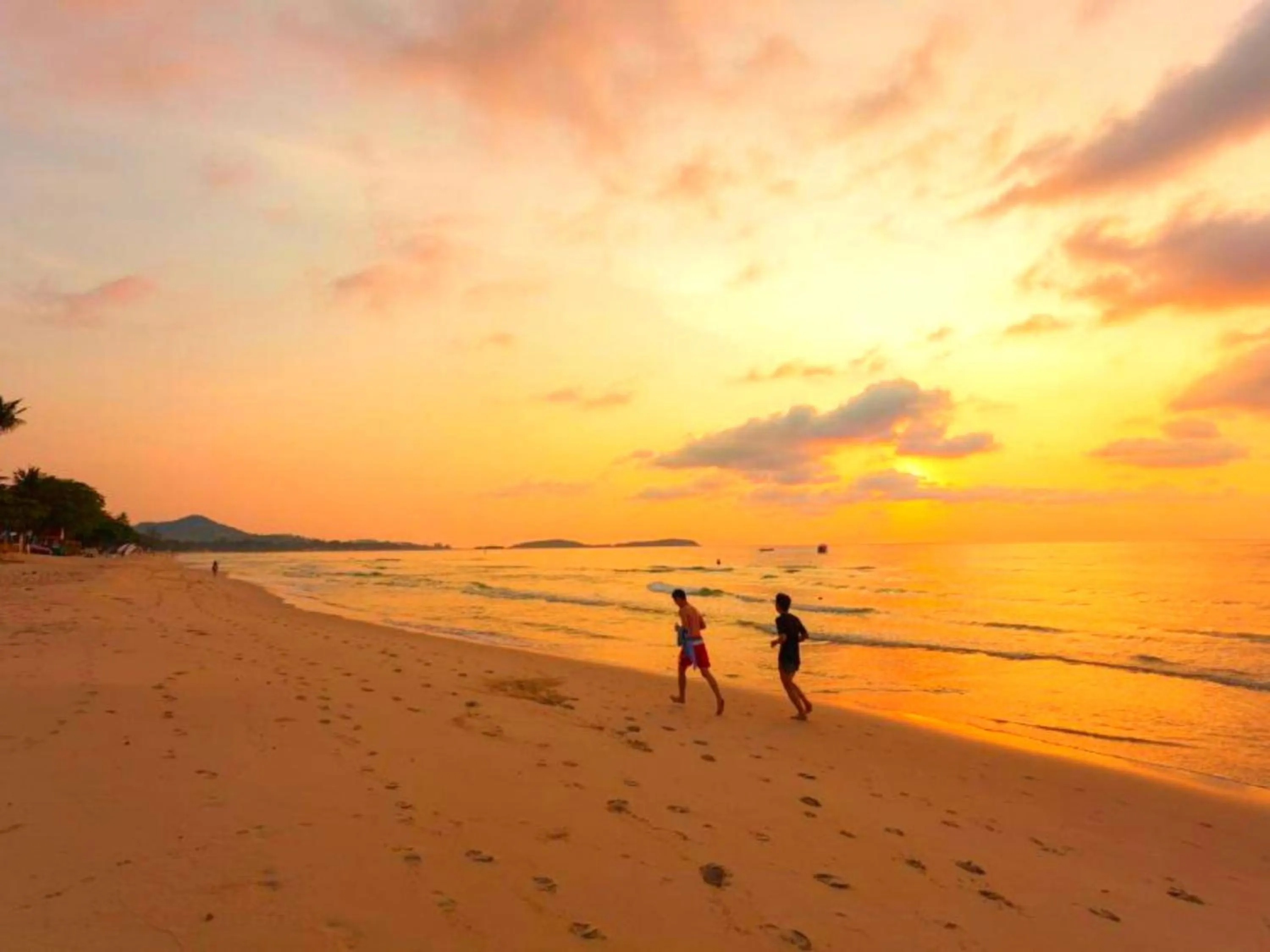 People in The Samui Beach Resort