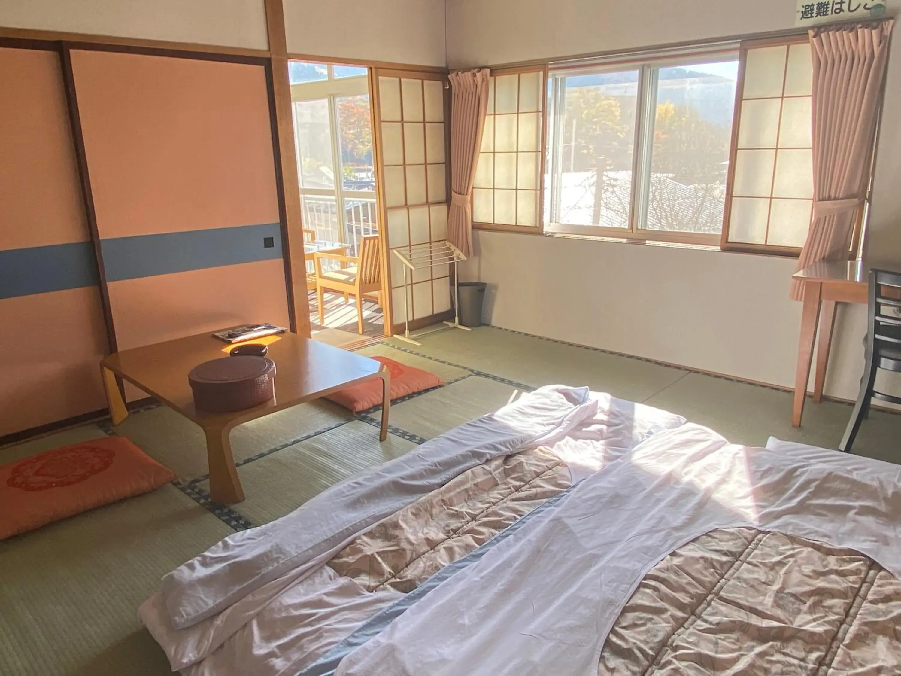 Photo of the whole room, Bed in Yoshidaya Ryokan