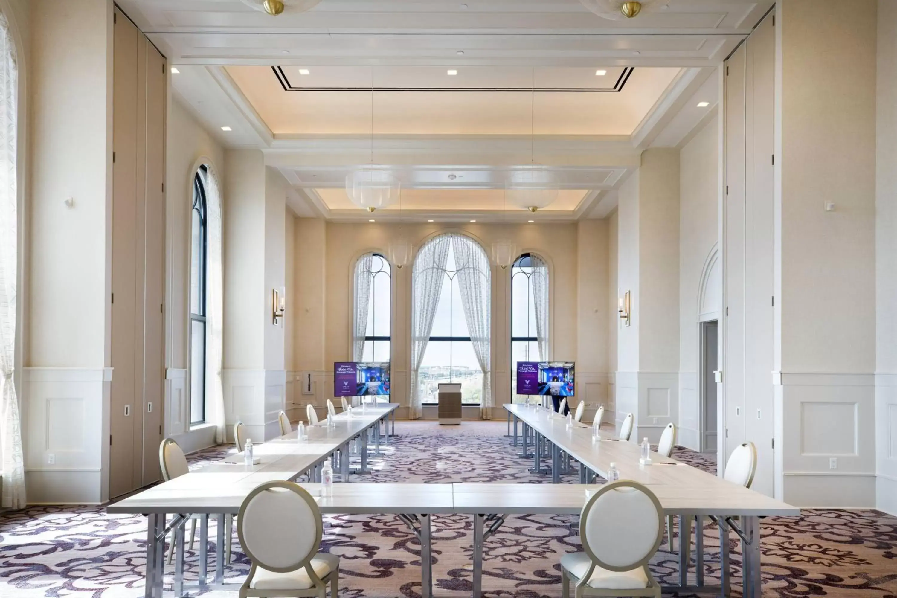 Meeting/conference room in Hotel Vin, Autograph Collection