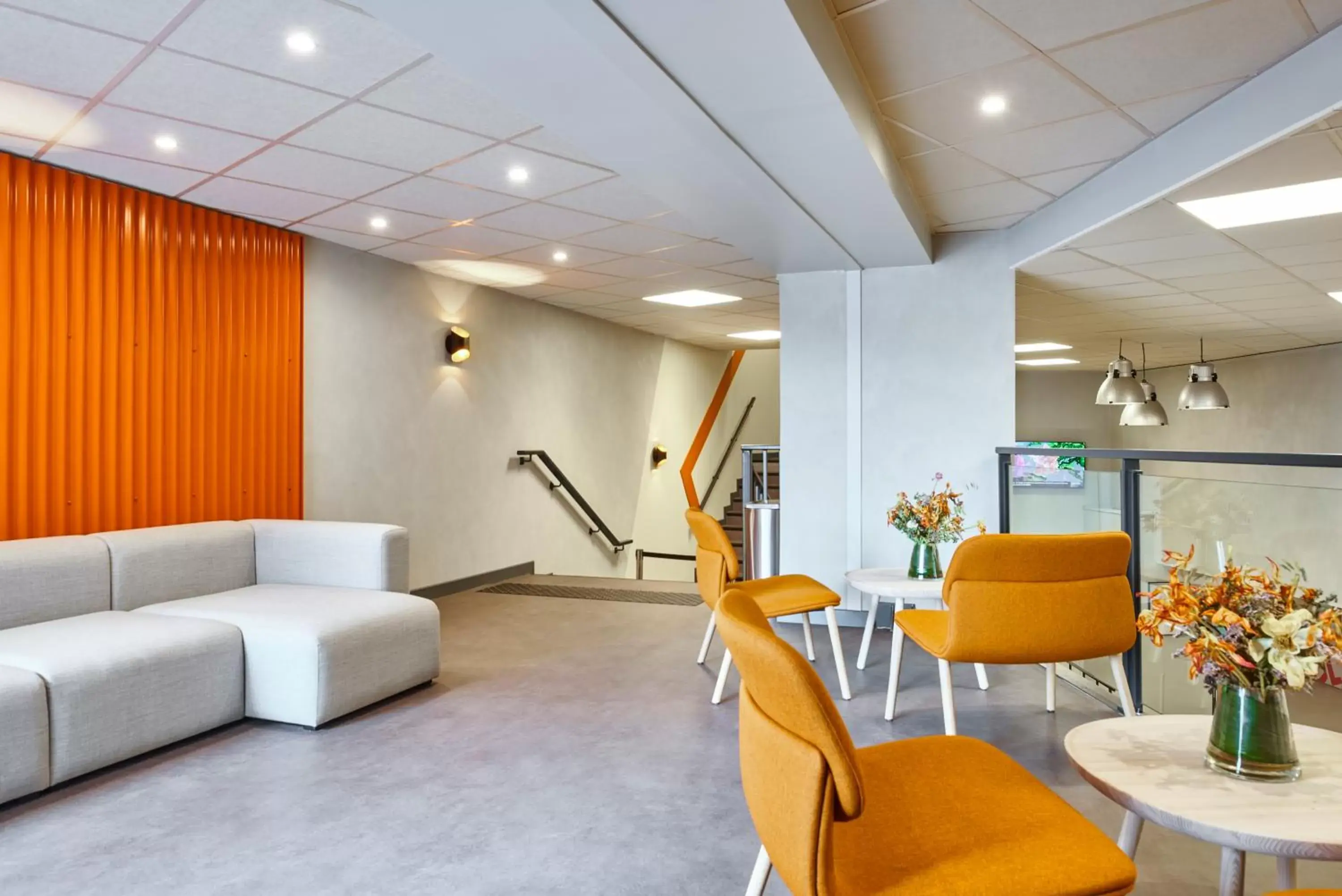 Lobby or reception in ibis budget Paris Porte d'Aubervilliers Lobby or reception in ibis budget Paris Porte d'Aubervilliers