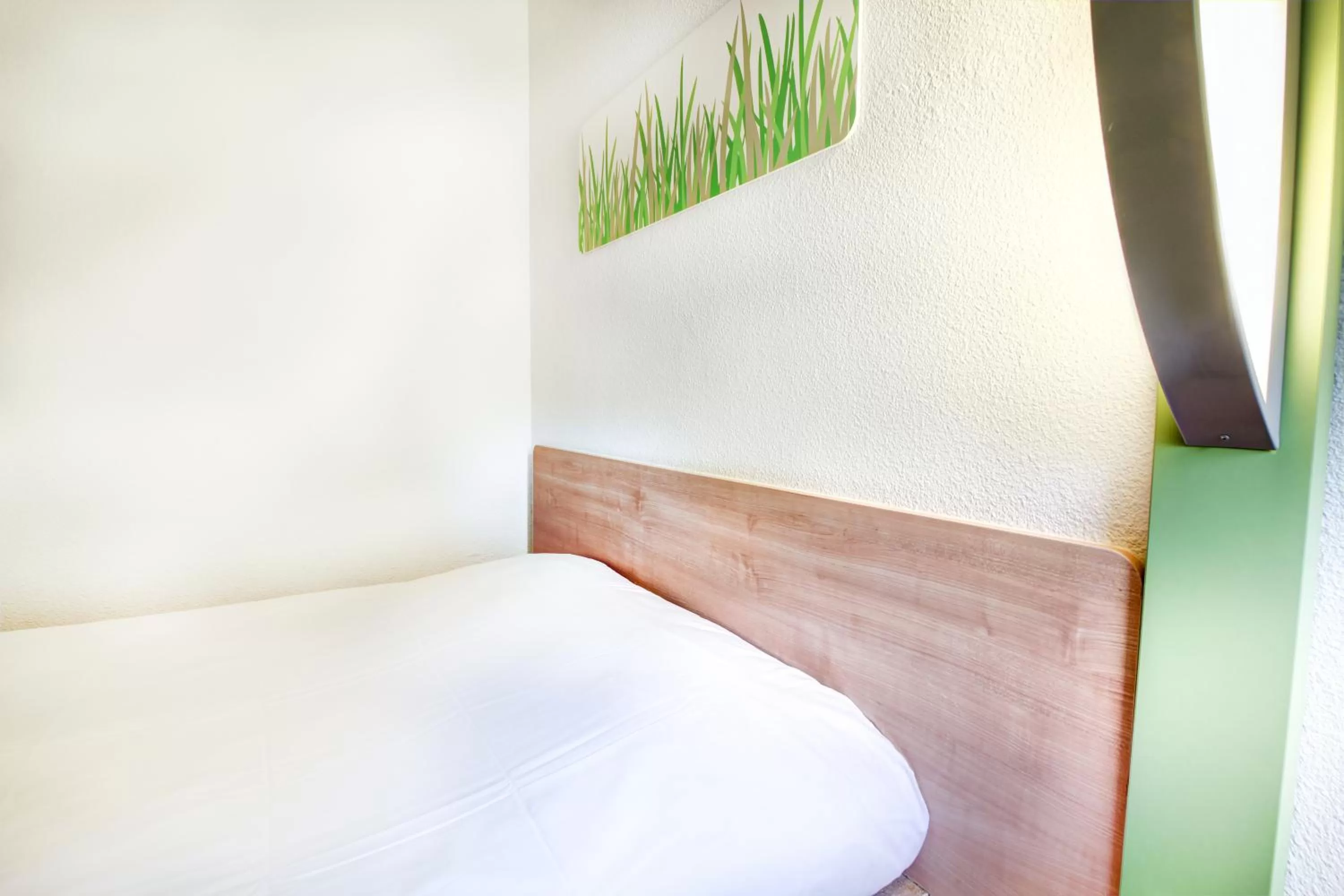 Bed in ibis budget Chateaudun