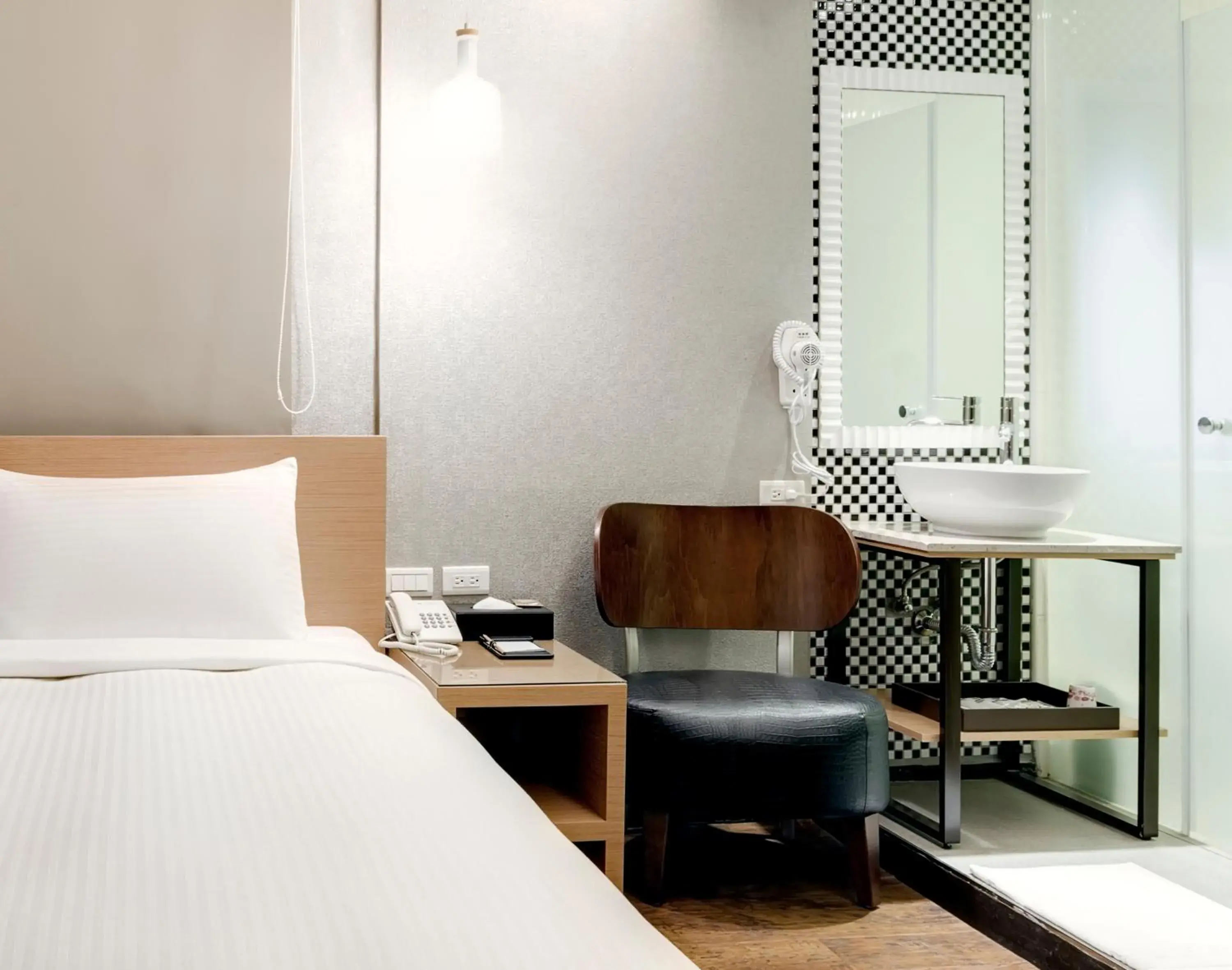 Elegant Double Room in E-Coast Star Hotel