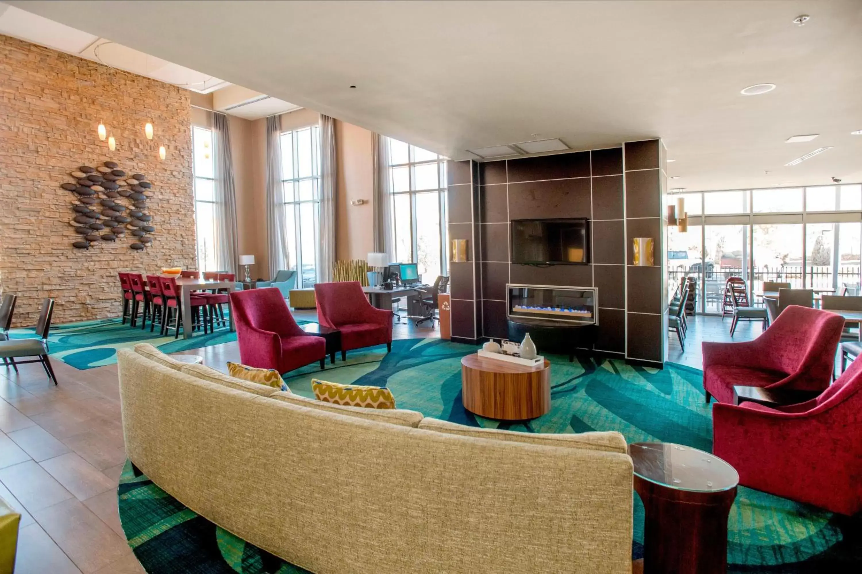 Lobby or reception, Lounge/Bar in Springhill Suites by Marriott Pueblo Downtown