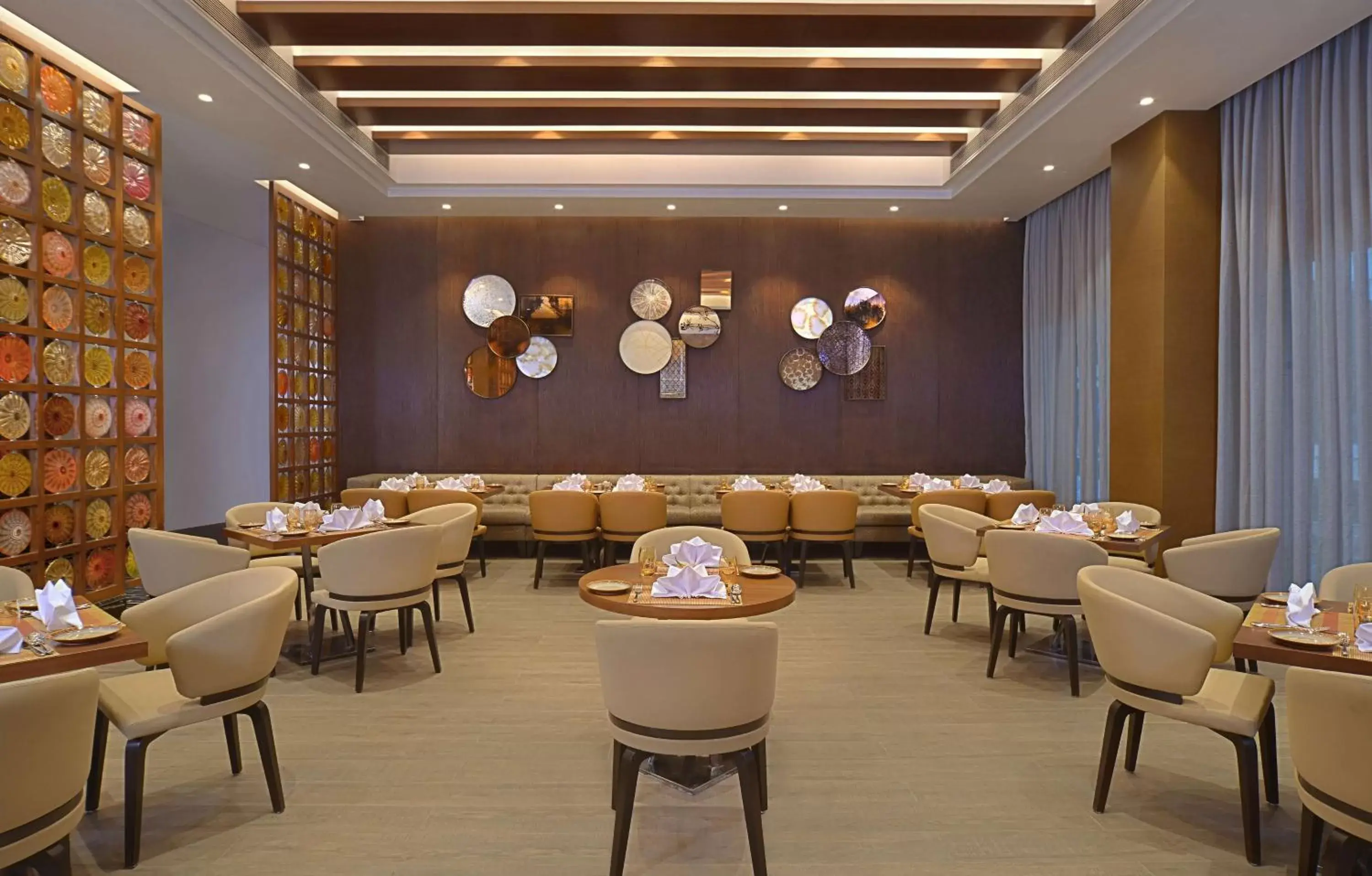 Restaurant/places to eat in Radisson Mumbai Andheri MIDC Restaurant/places to eat in Radisson Mumbai Andheri MIDC
