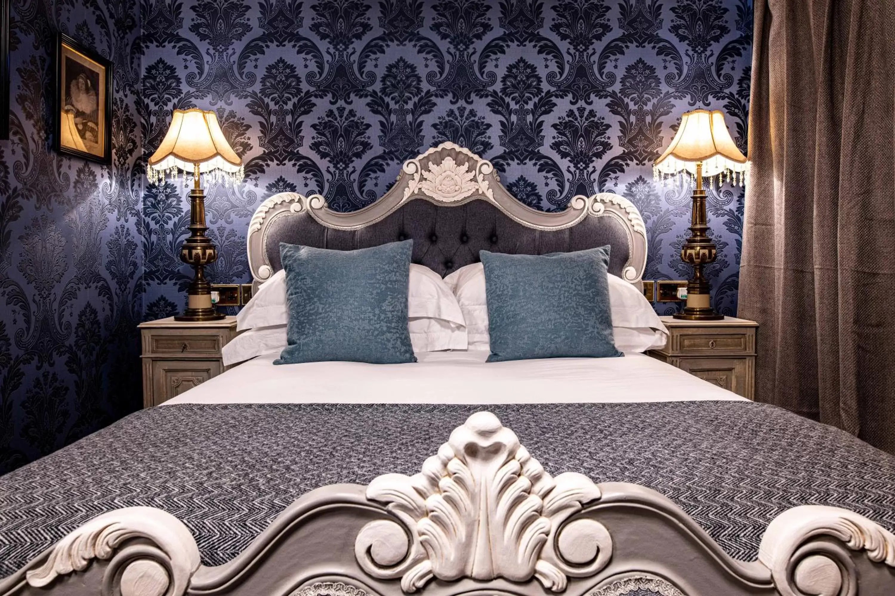 Bedroom, Bed in Melville Castle Hotel Bedroom, Bed in Melville Castle Hotel