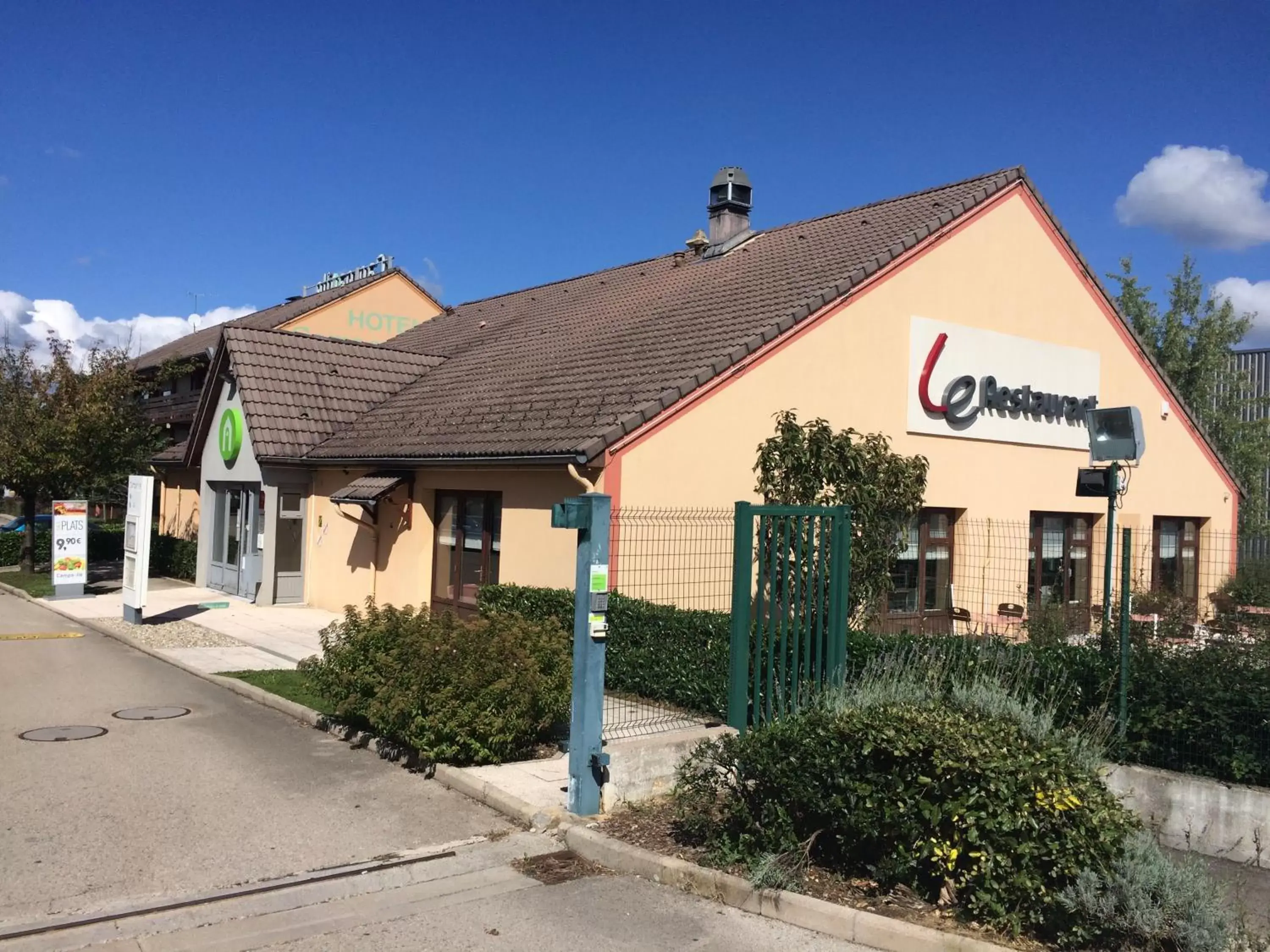 Property Building in Campanile Besançon-Ouest Châteaufarine