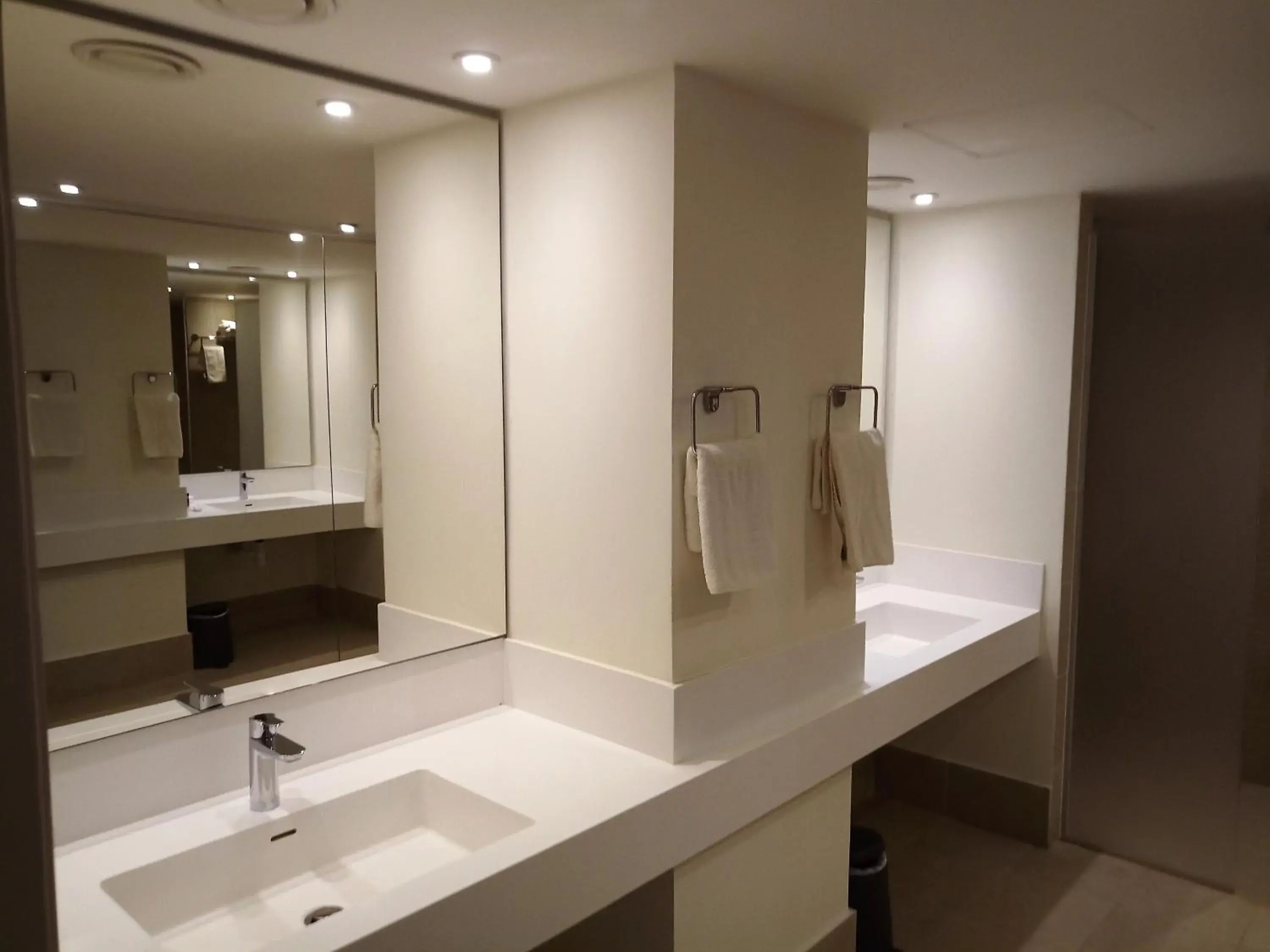Bathroom in Venus Beach Hotel
