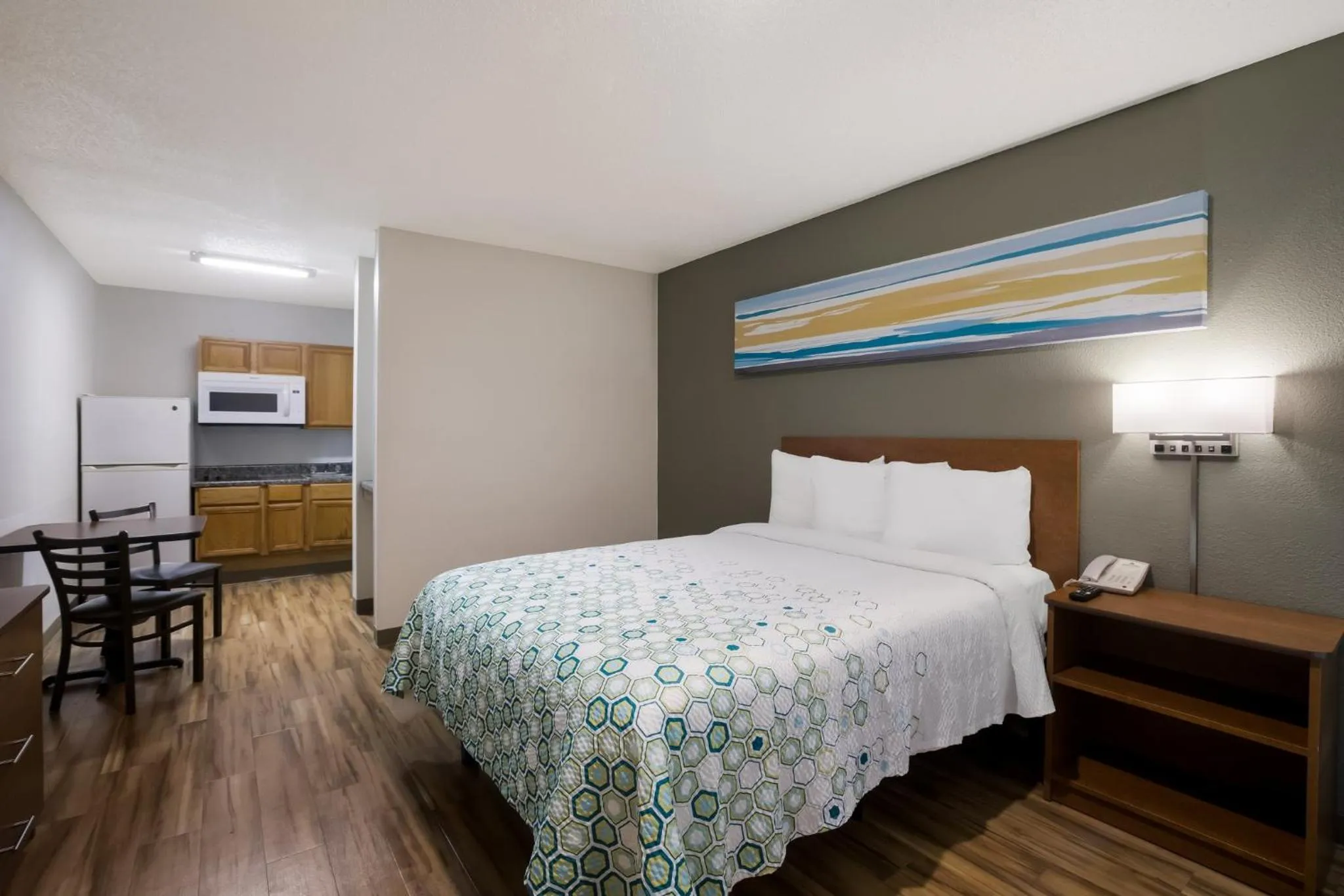 Studio Queen Room Disability Access Non-Smoking  in HomeTowne Studios by Red Roof Covington, GA