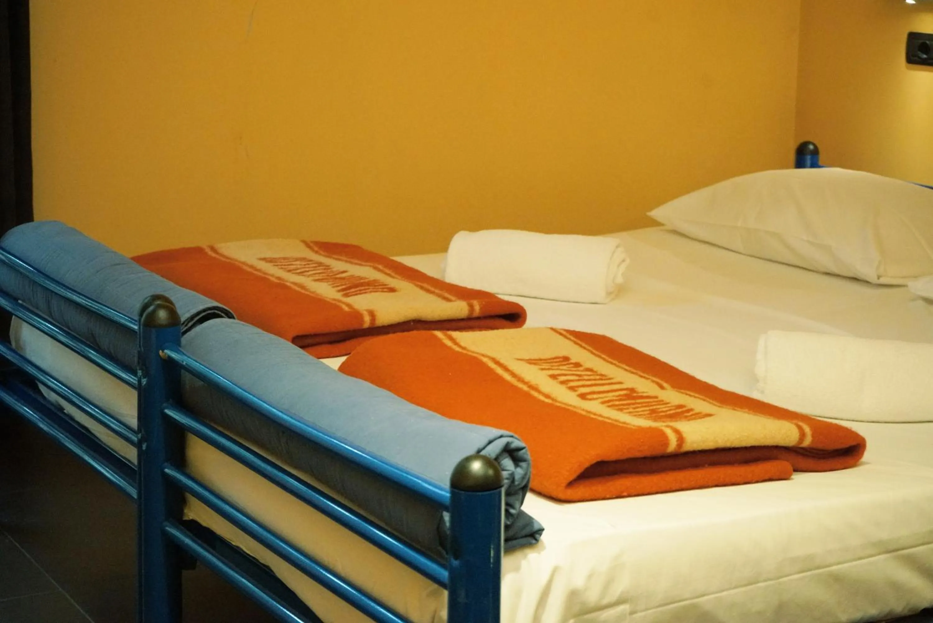 Bed in Hi! Ostello Milano