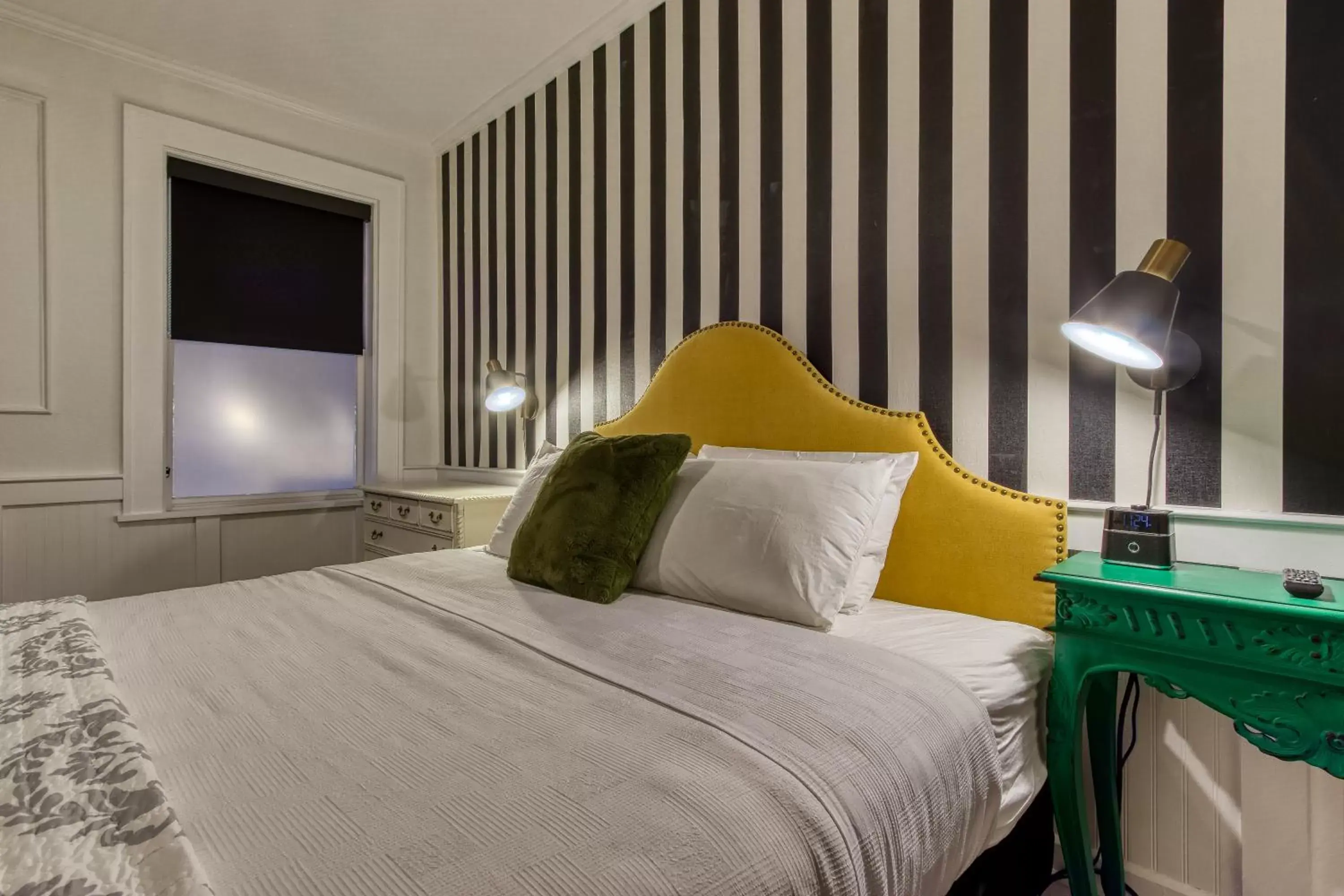 Bed in New Hotel Collection Downtown St Pete Bed in New Hotel Collection Downtown St Pete