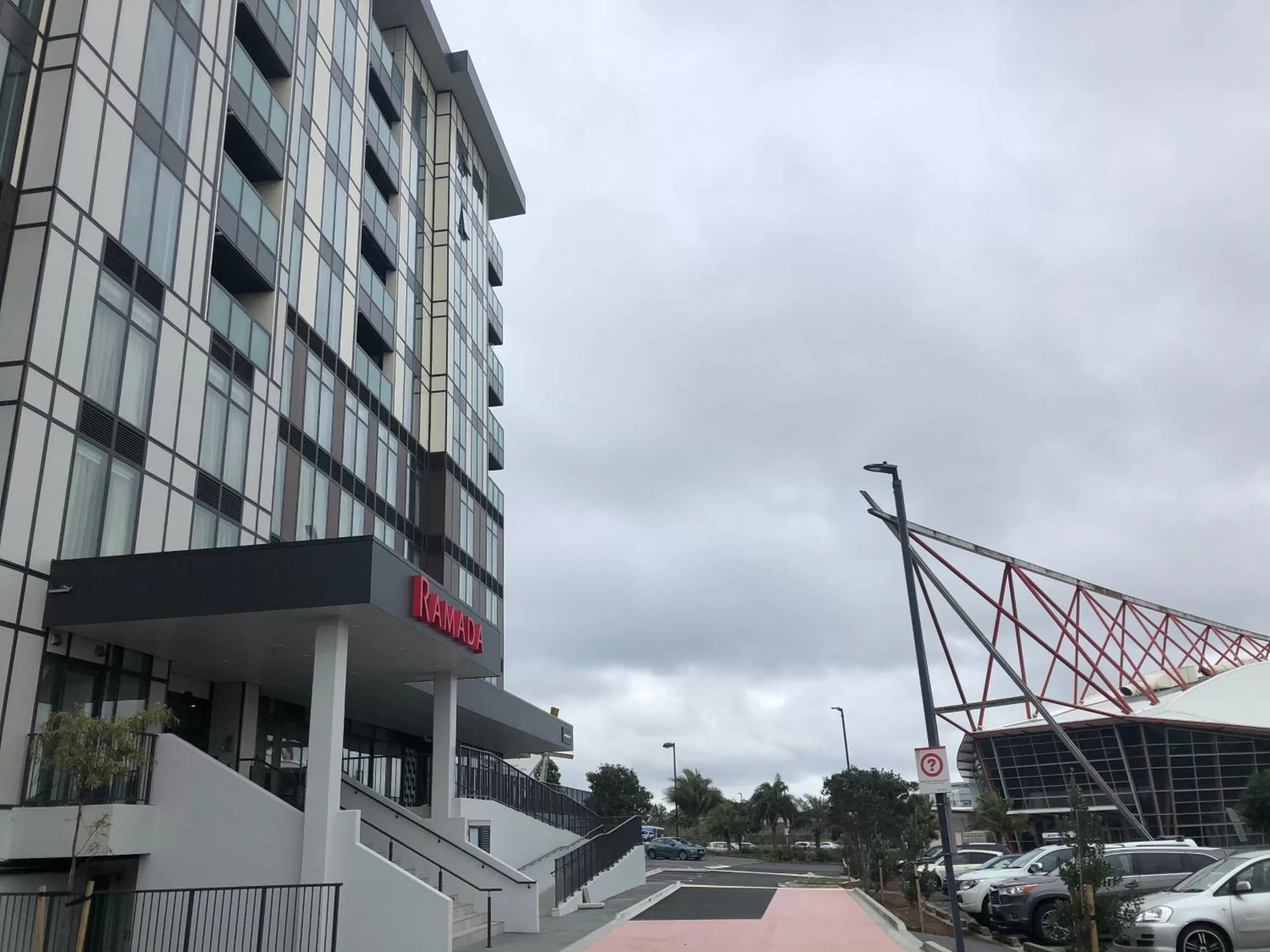 Property building in Ramada Suites by Wyndham Auckland Manukau Pacfic Centre