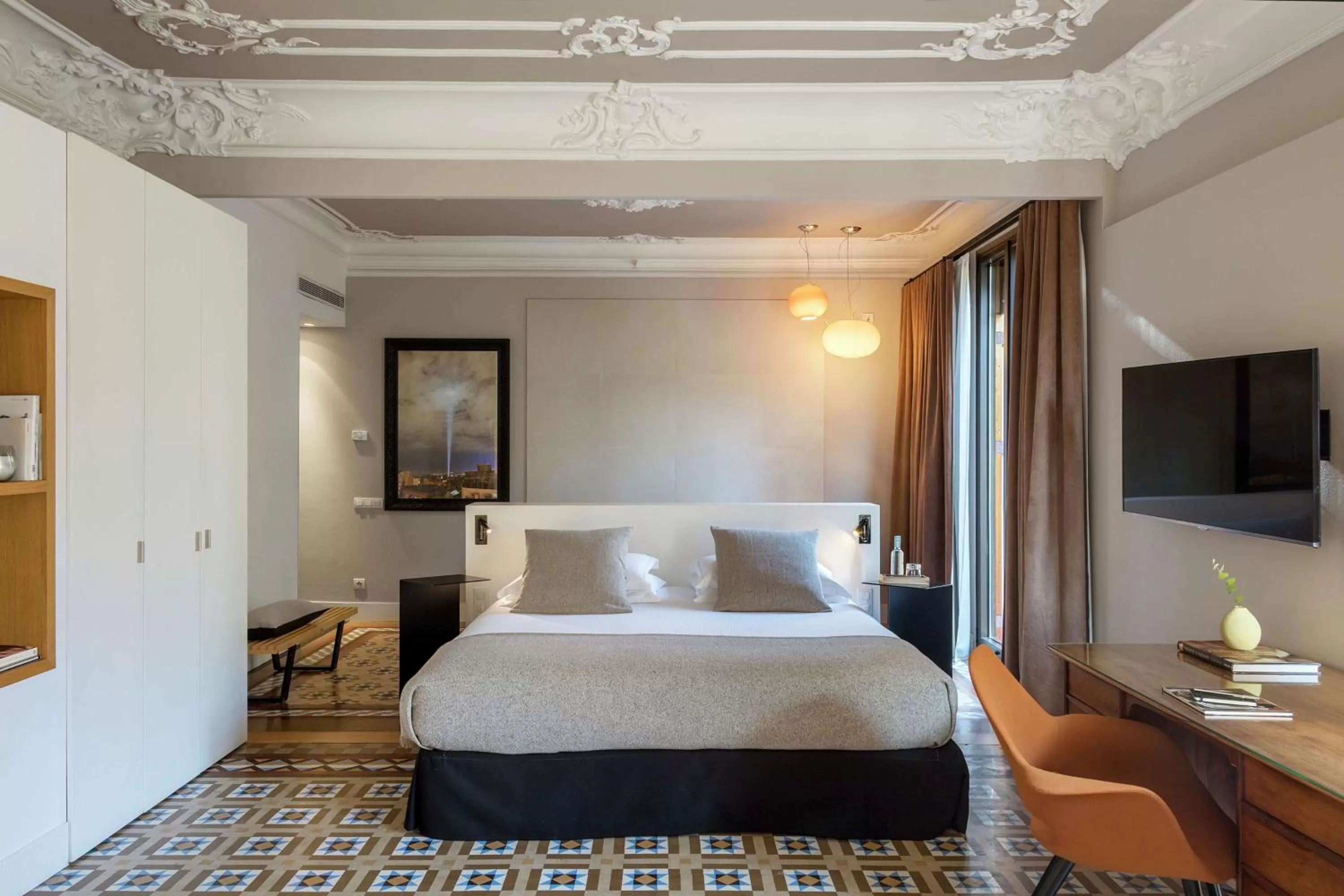 Bed in Alexandra Barcelona Hotel, Curio Collection by Hilton