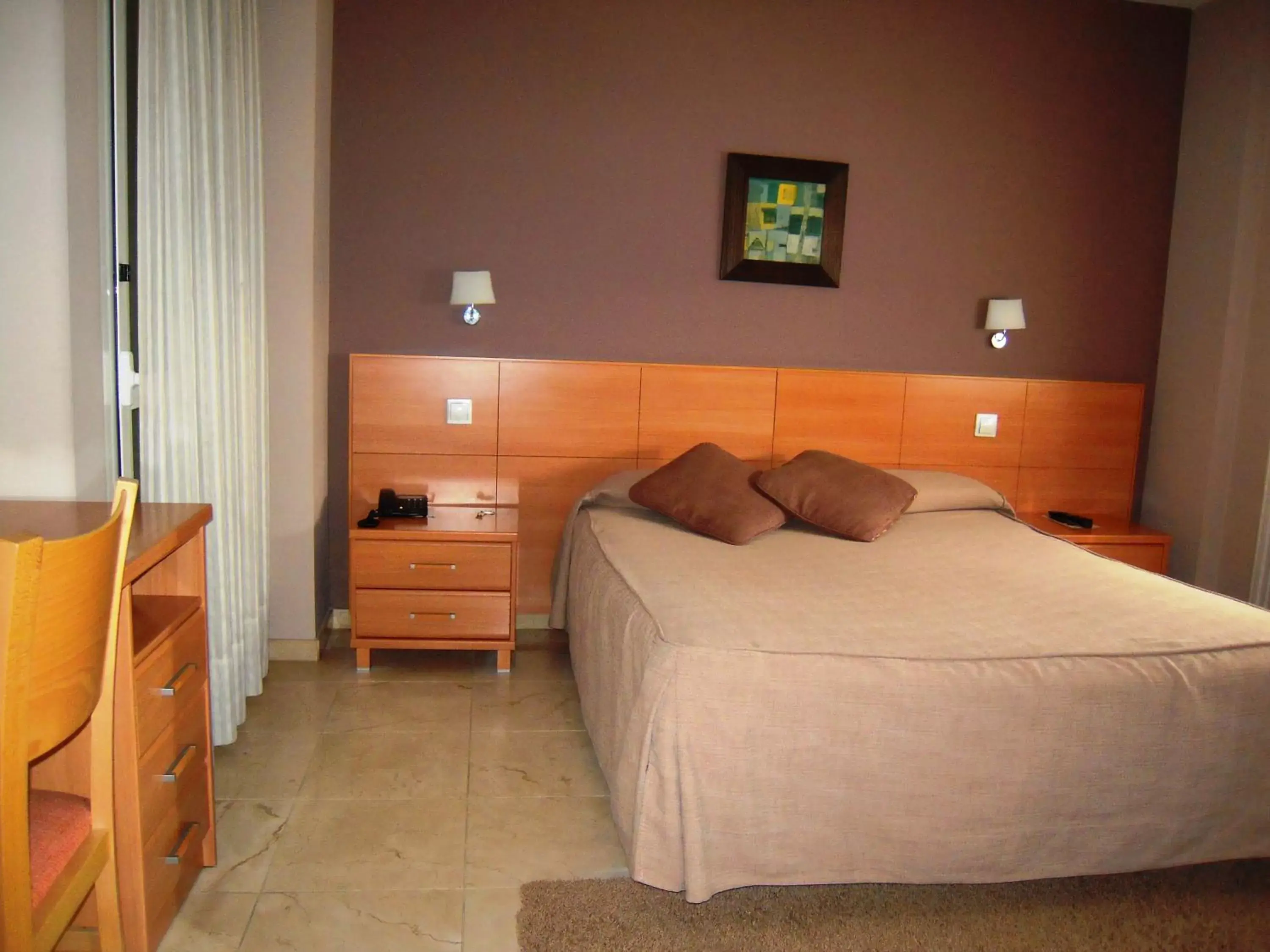 Photo of the whole room, Bed in Hotel Apartamentos Ciudad de Lugo