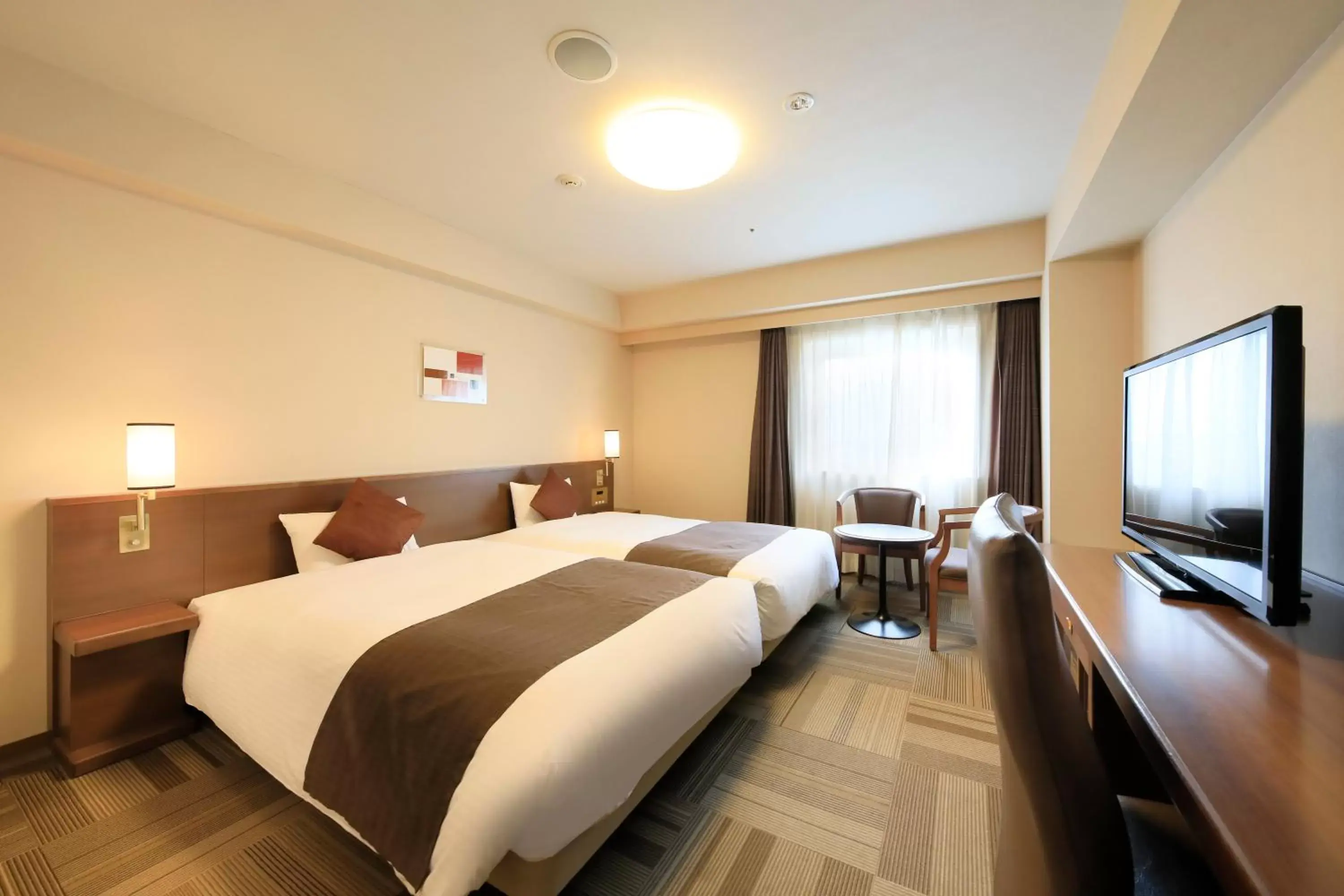 Bed, Room Photo in Daiwa Roynet Hotel Hachinohe