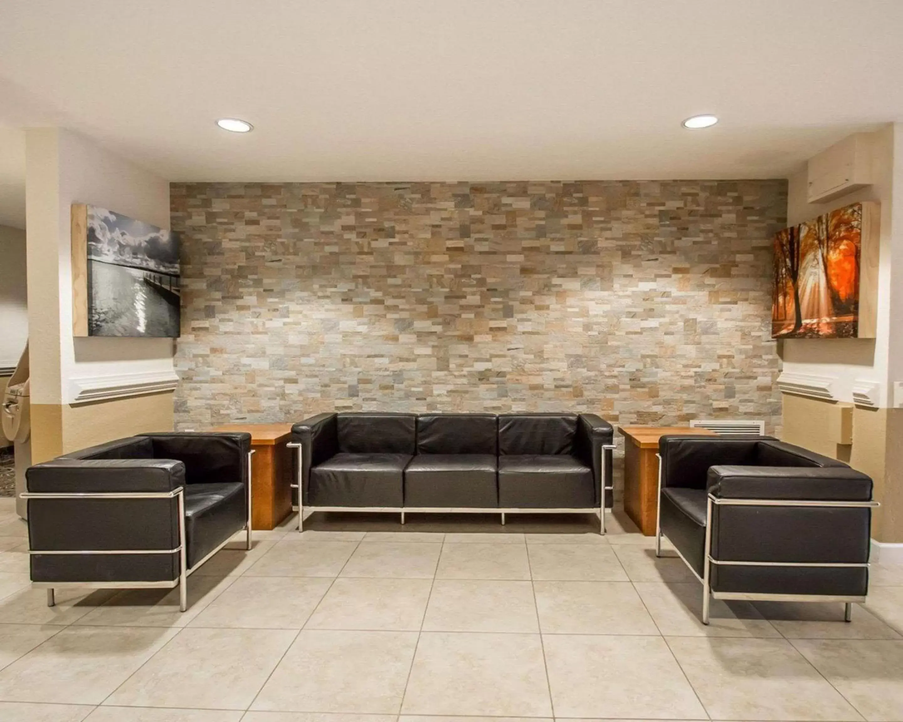 Lobby or reception, Seating Area in Suburban Studios Melbourne Airport