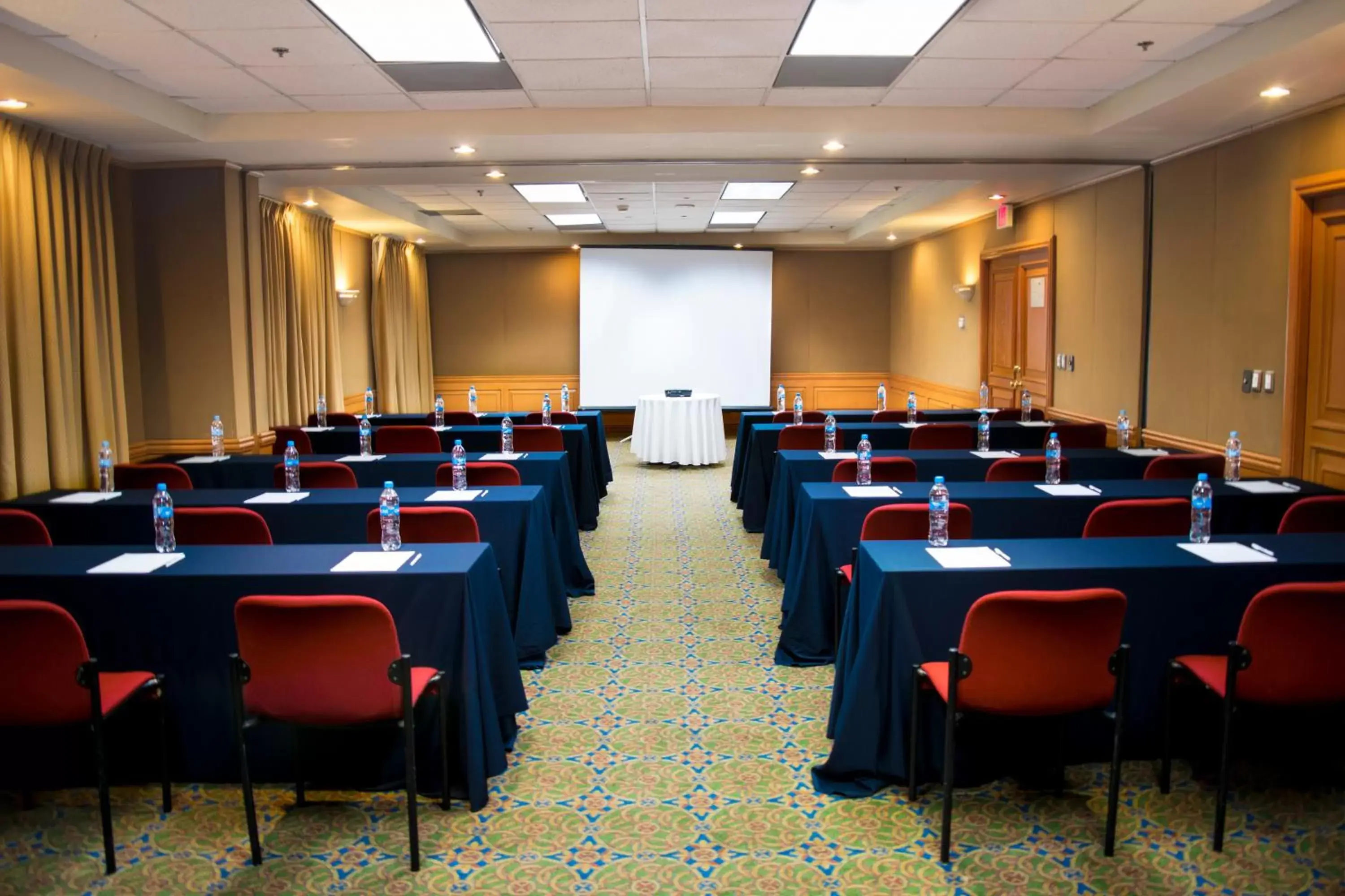 Meeting/conference room in iStay Hotel Ciudad Victoria