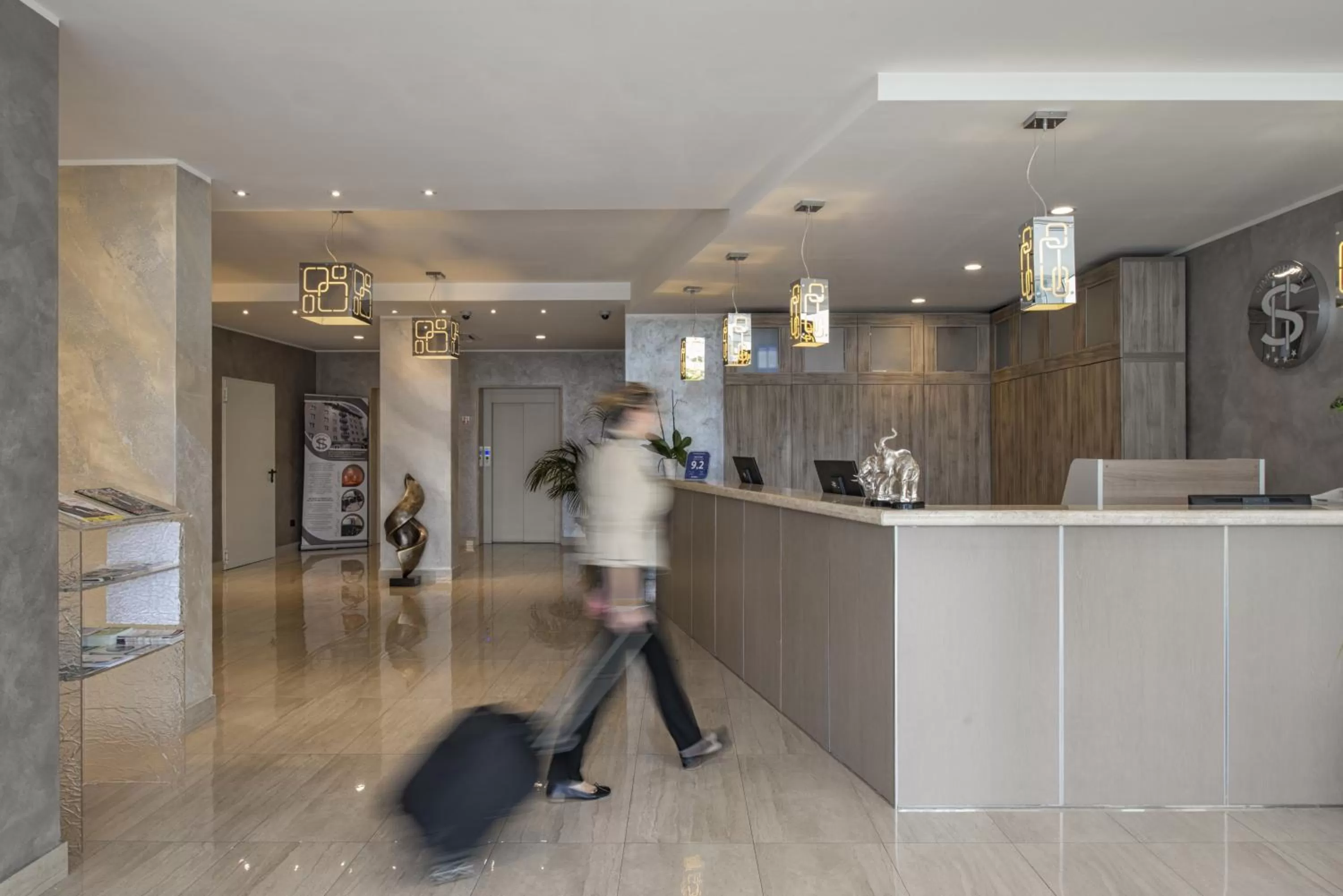 Communal lounge/ TV room in Simon Hotel