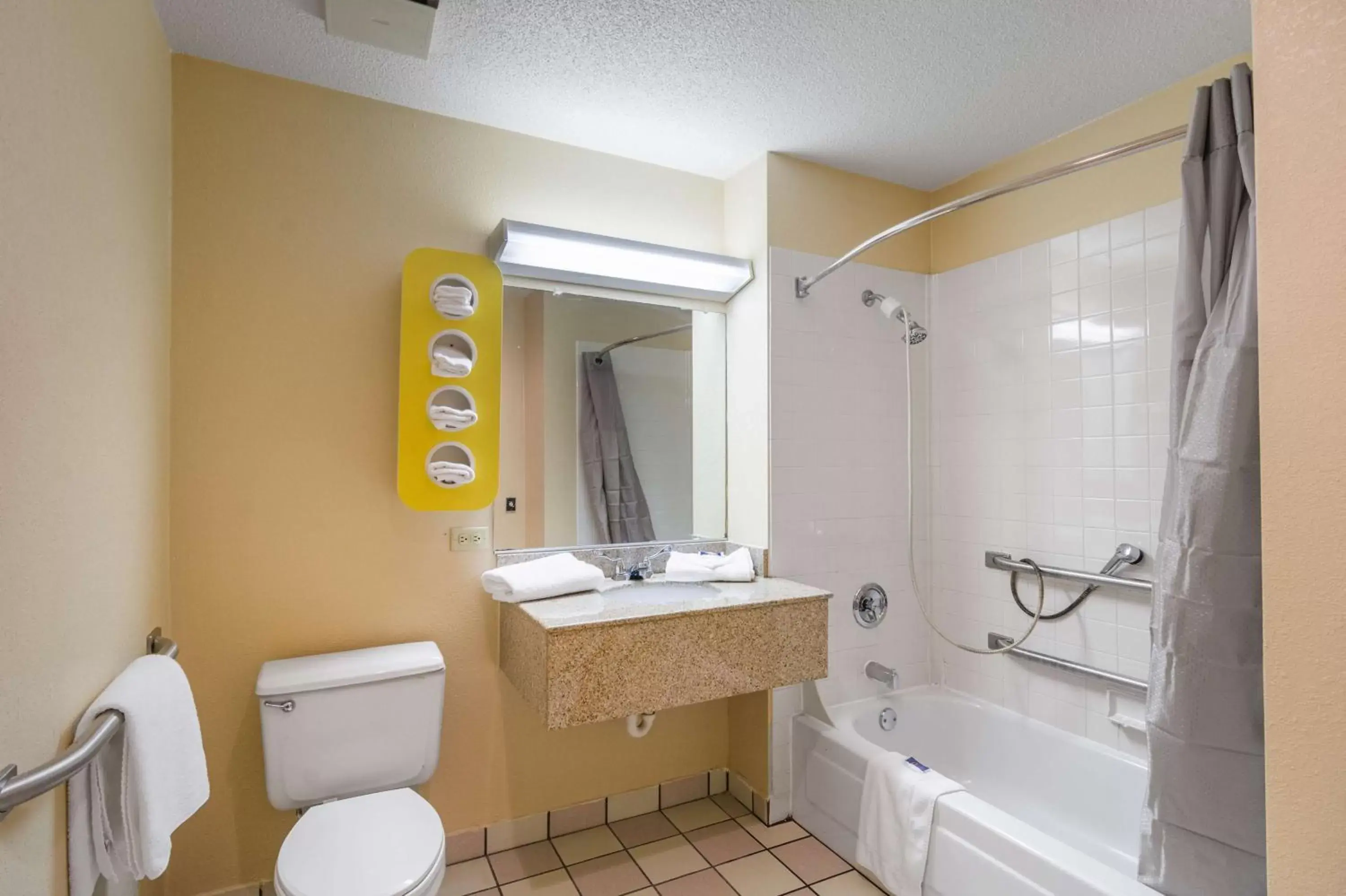Shower, Bathroom in Motel 6-Libertyville, IL