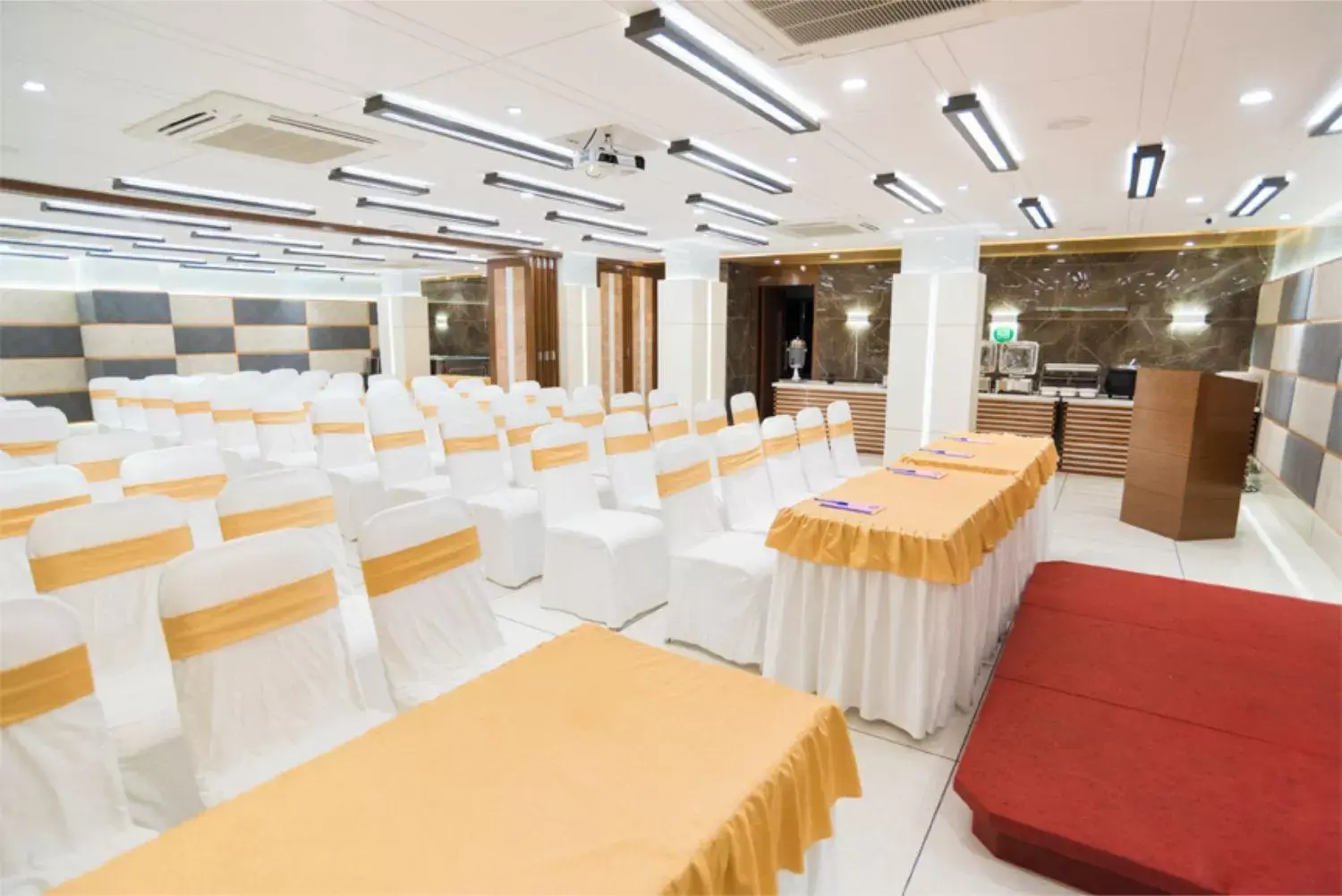 Meeting/conference room, Banquet Facilities in Hotel Orange International