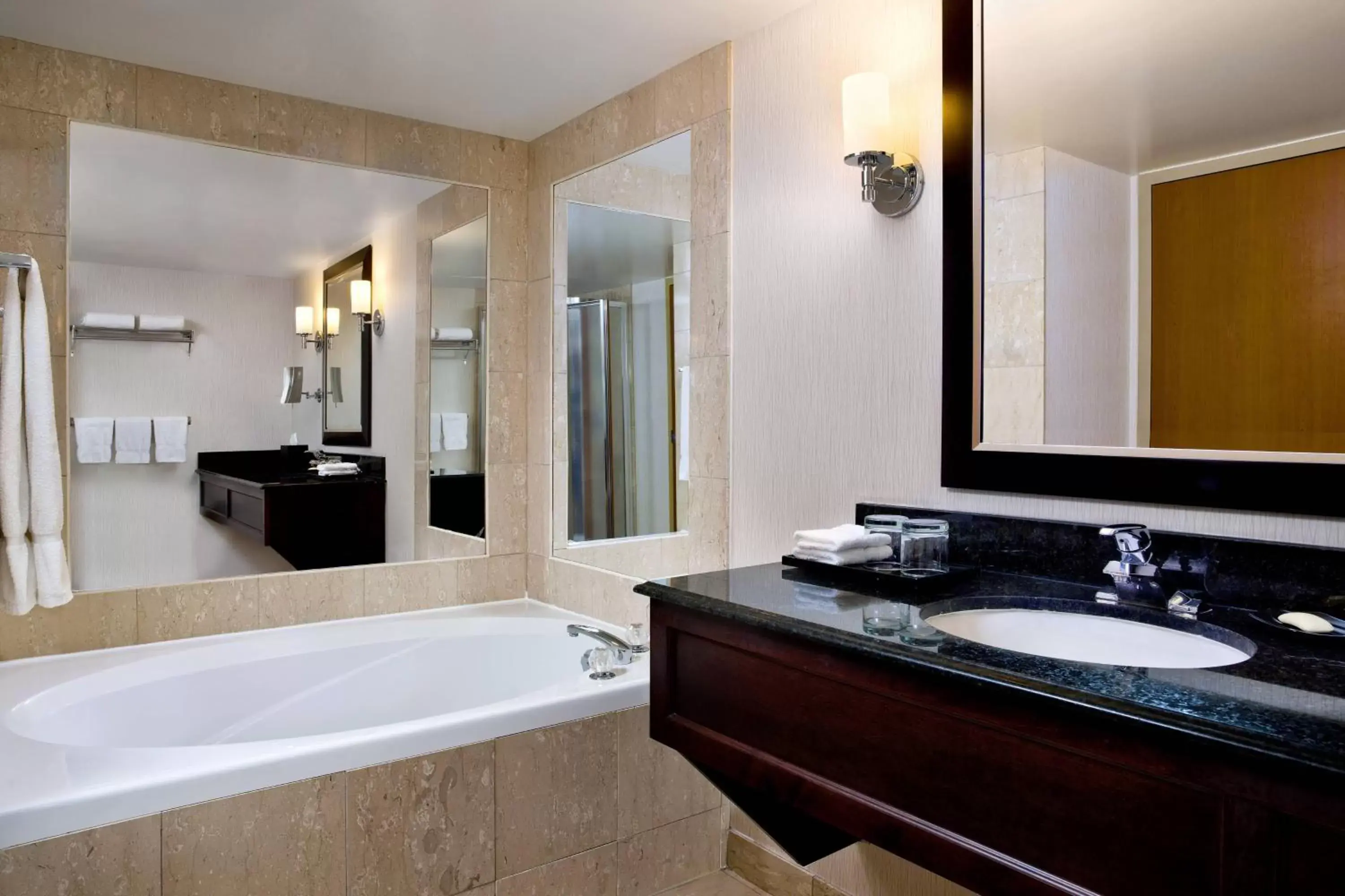 Swimming pool, Bathroom in Sheraton Fallsview Hotel