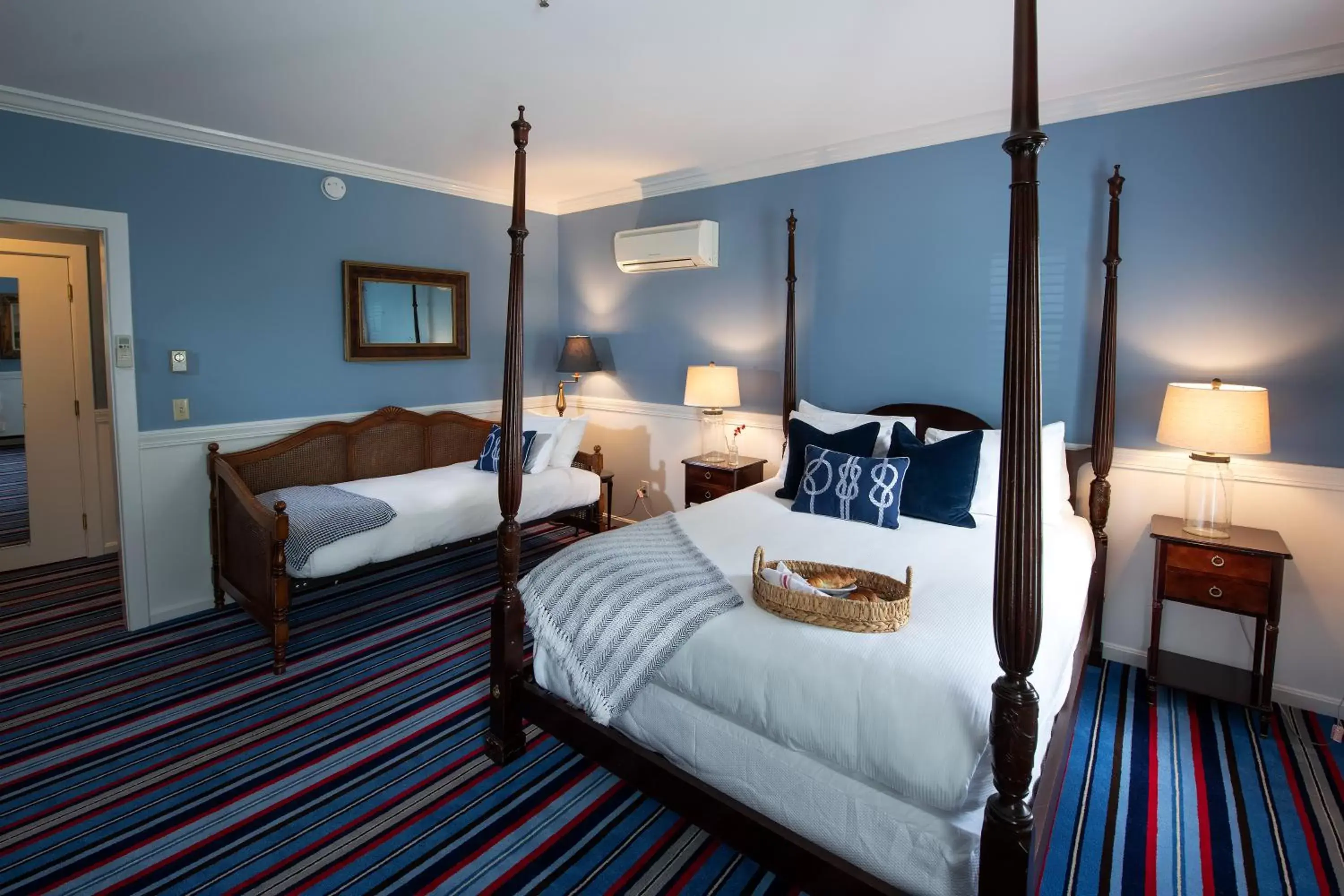 Photo of the whole room, Bed in Kennebunkport Inn