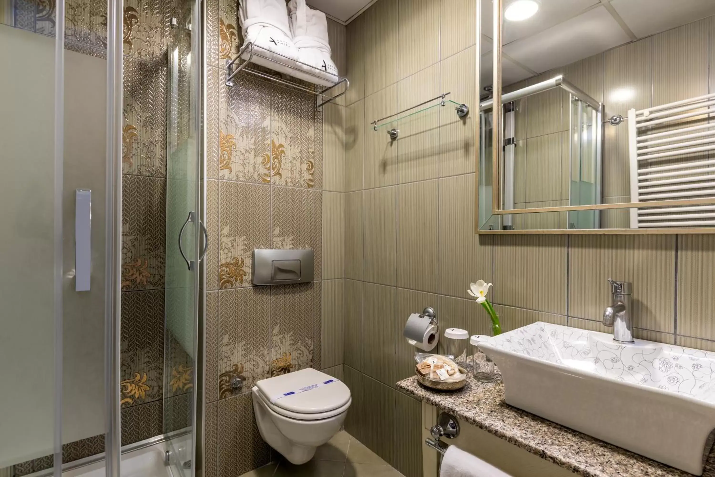 Shower, Bathroom in Hotel Amira Istanbul