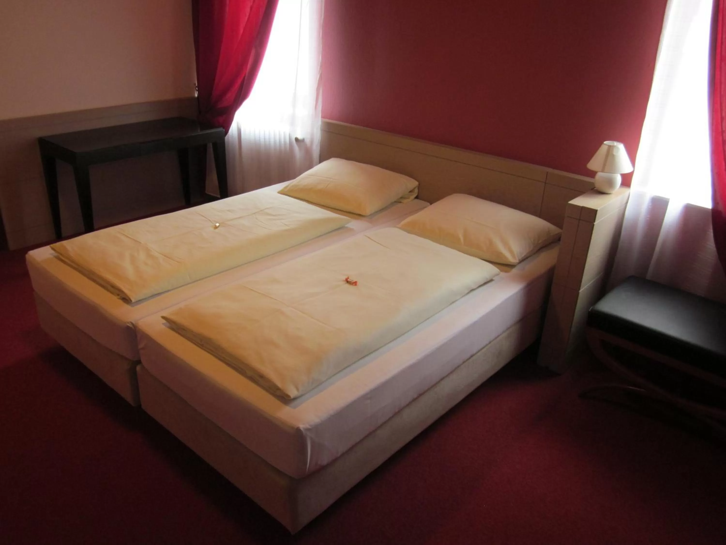 Double Room - single occupancy in Hotel Alte Krone